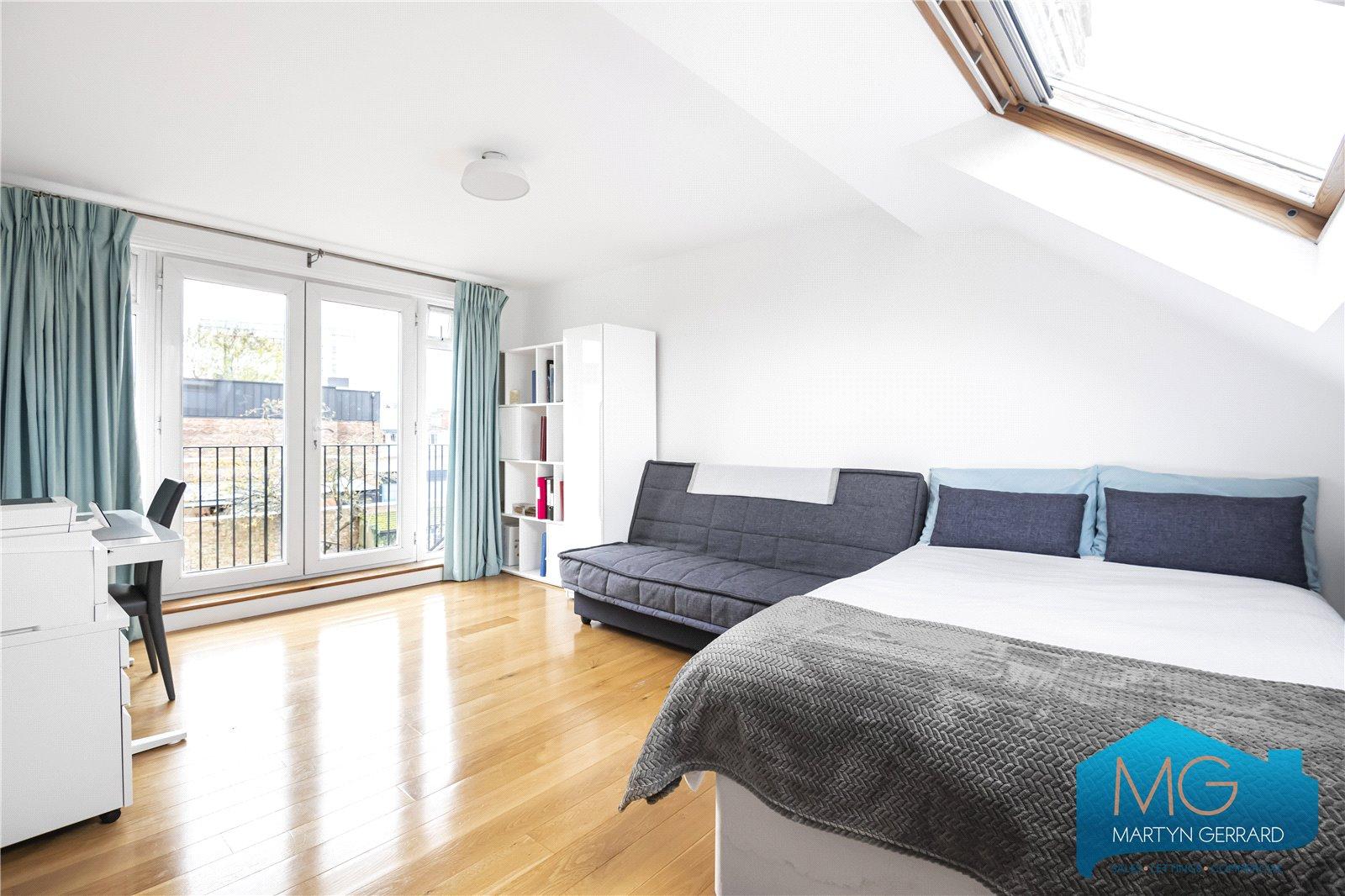 4 bedroom Semi-Detached House for sale - Martyn Gerrard