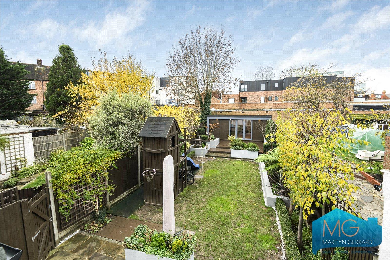 4 bedroom Semi-Detached House for sale - Martyn Gerrard