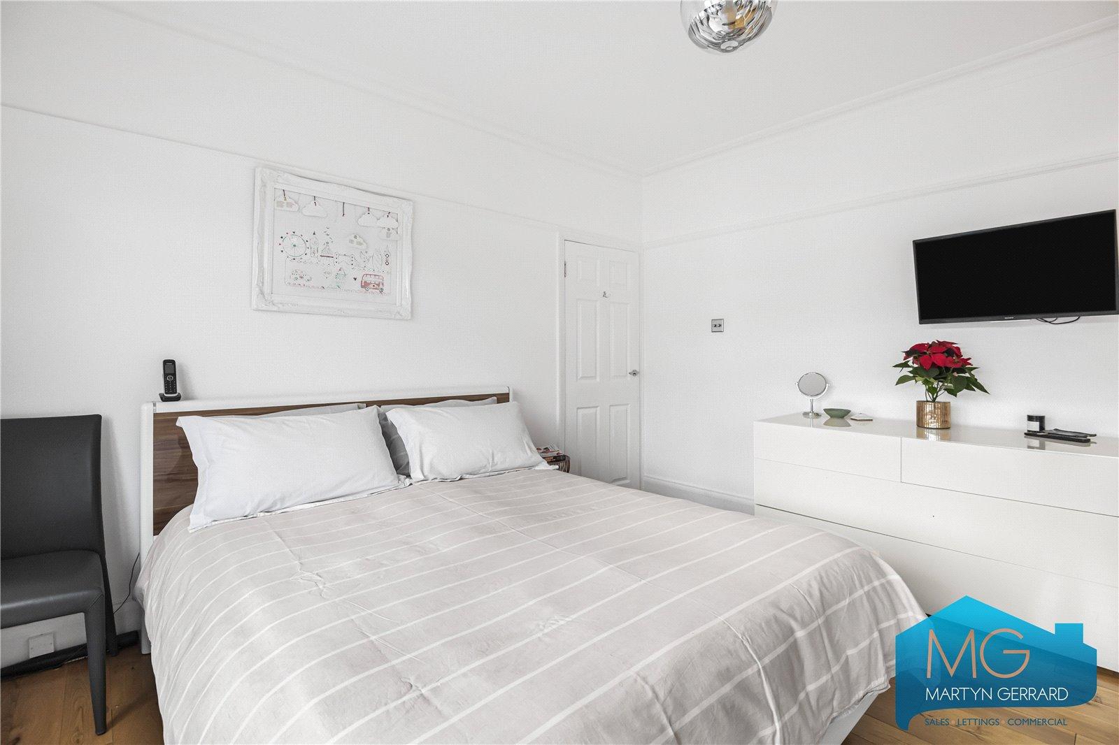 4 bedroom Semi-Detached House for sale - Martyn Gerrard