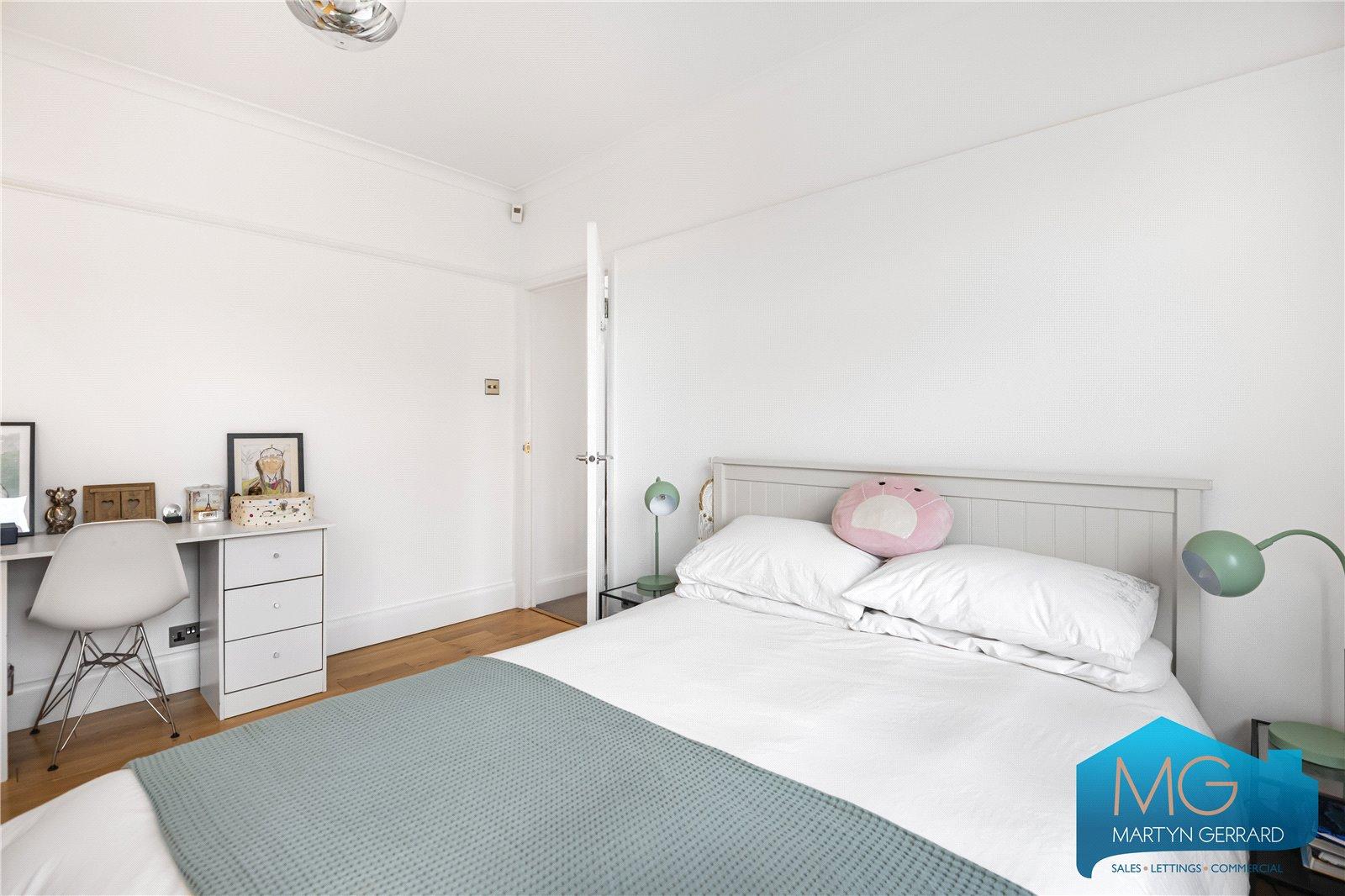 4 bedroom Semi-Detached House for sale - Martyn Gerrard