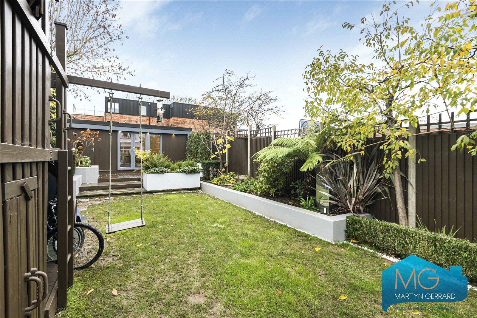 4 bedroom Semi-Detached House for sale - Martyn Gerrard