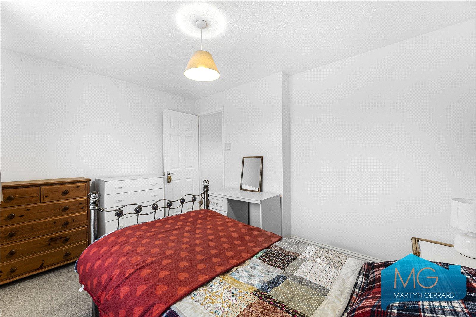 2 bedroom Terraced House for sale - Martyn Gerrard