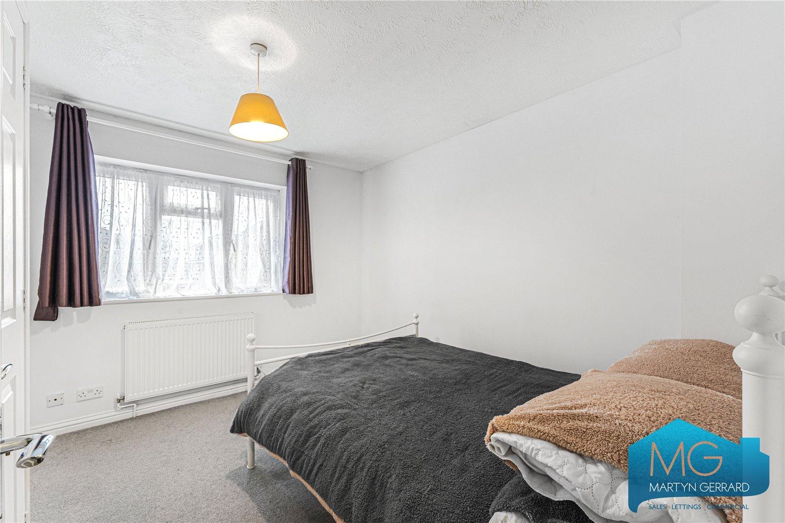 2 bedroom Terraced House for sale - Martyn Gerrard