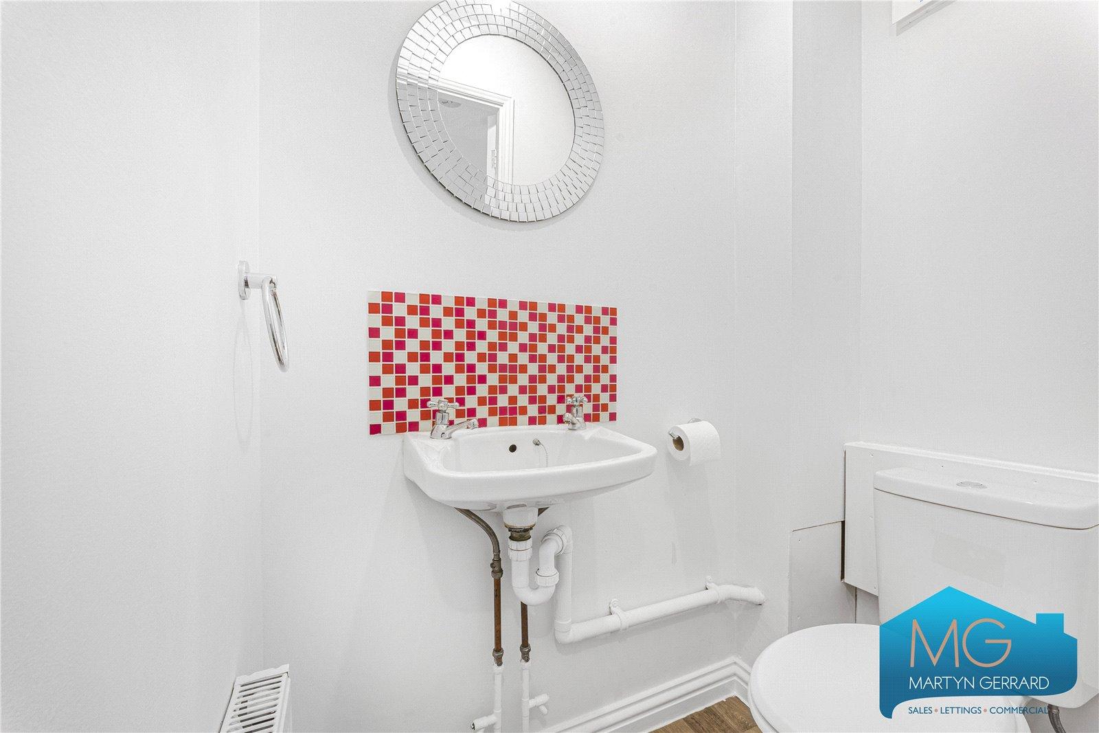2 bedroom Terraced House for sale - Martyn Gerrard