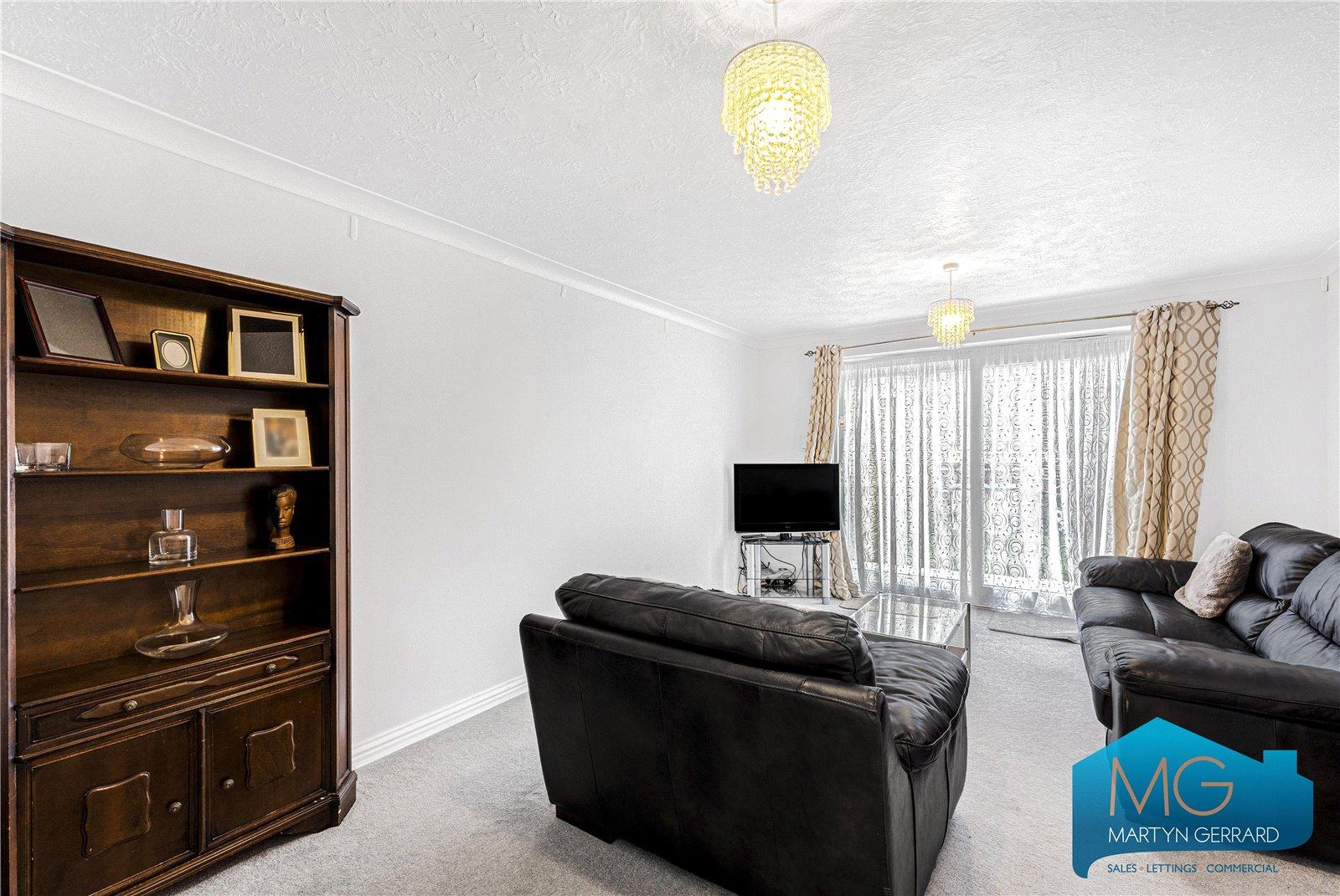 2 bedroom Terraced House for sale - Martyn Gerrard