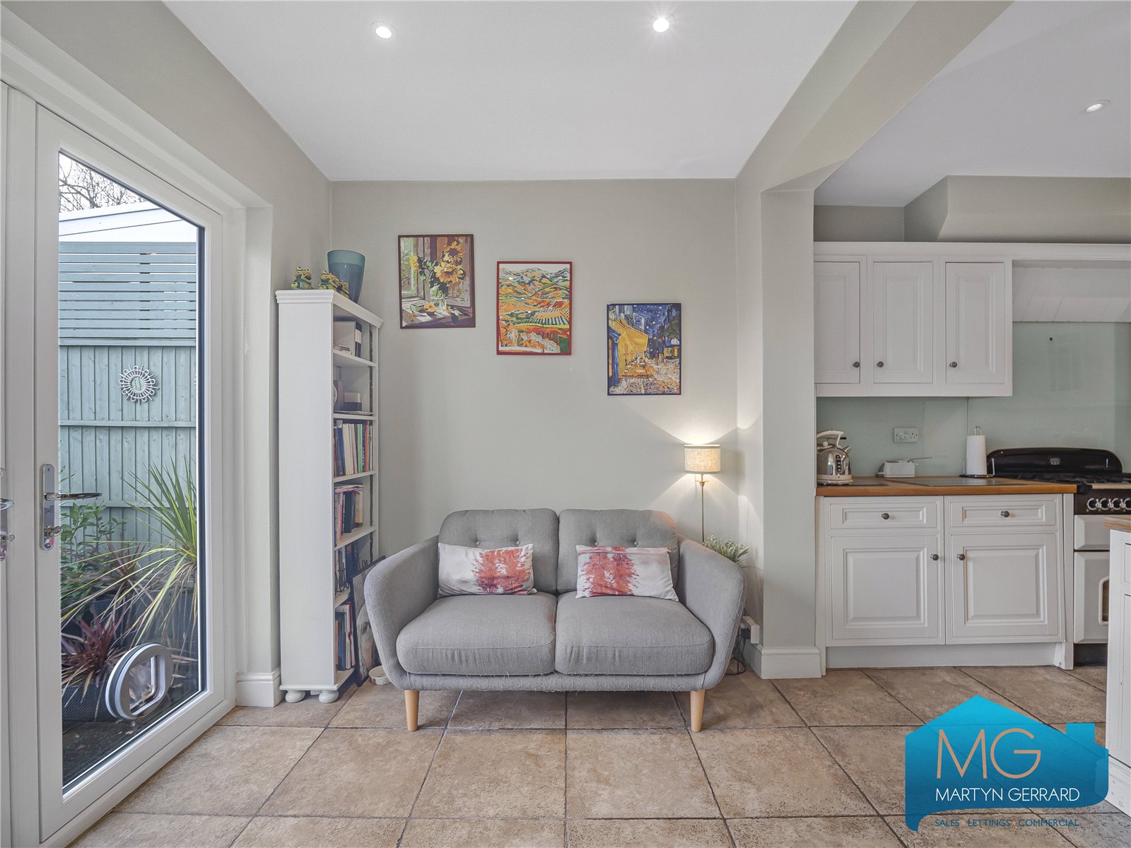 4 bedroom Terraced House for sale - Martyn Gerrard