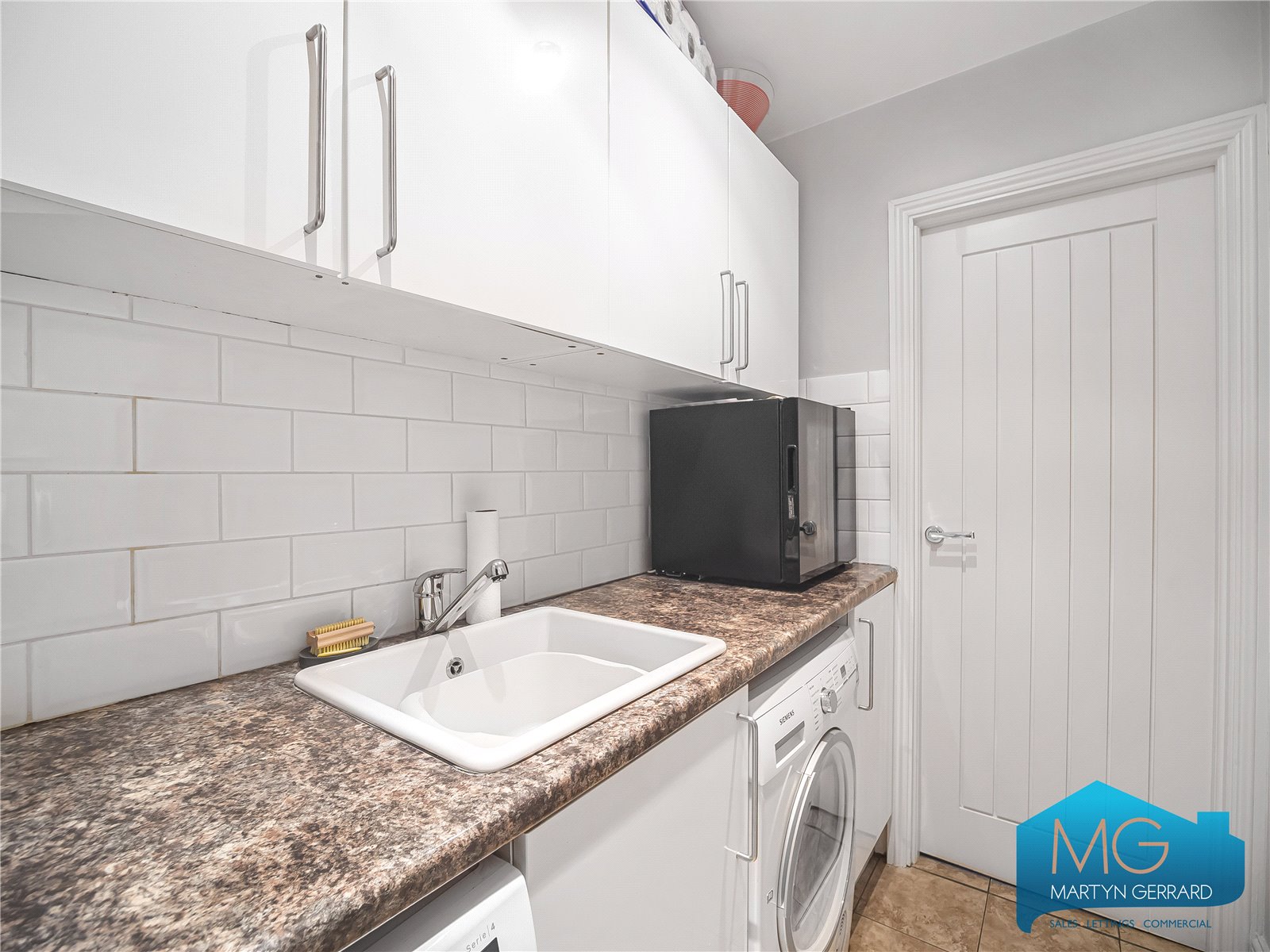 4 bedroom Terraced House for sale - Martyn Gerrard