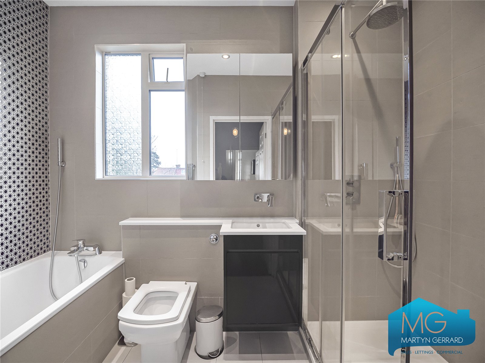 4 bedroom Terraced House for sale - Martyn Gerrard