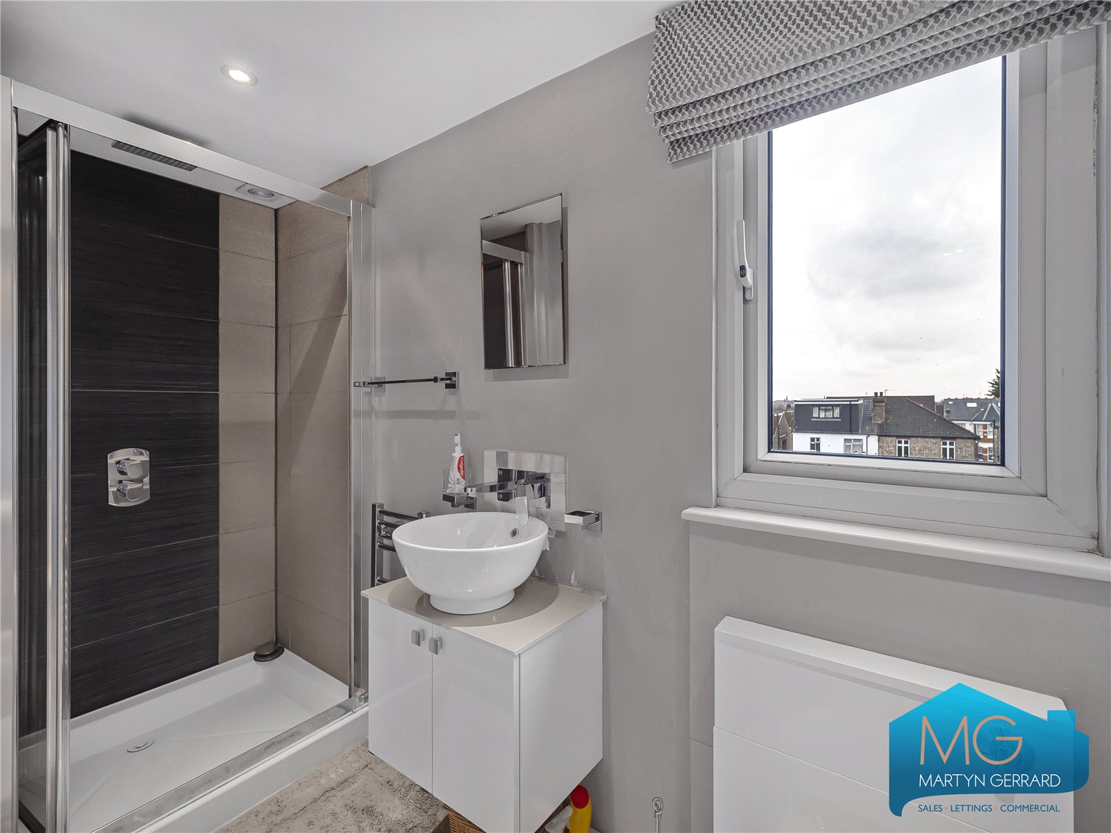 4 bedroom Terraced House for sale - Martyn Gerrard