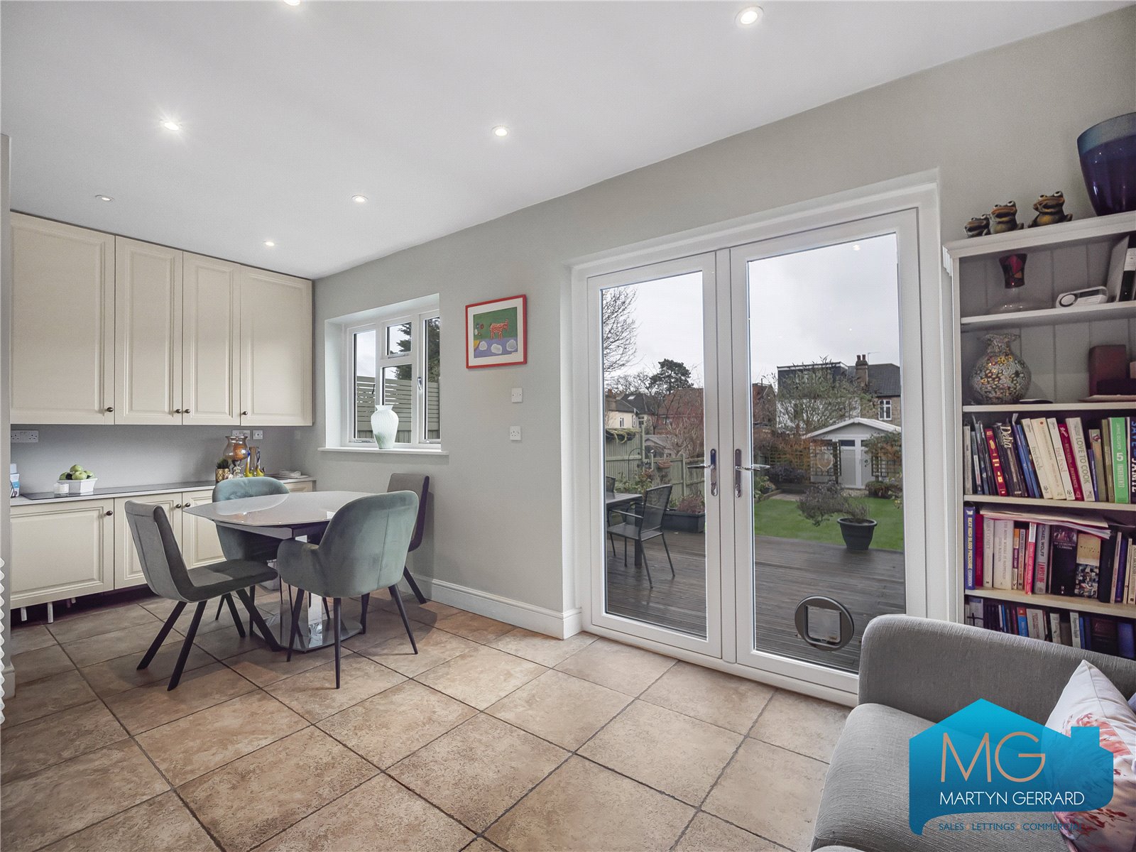 4 bedroom Terraced House for sale - Martyn Gerrard