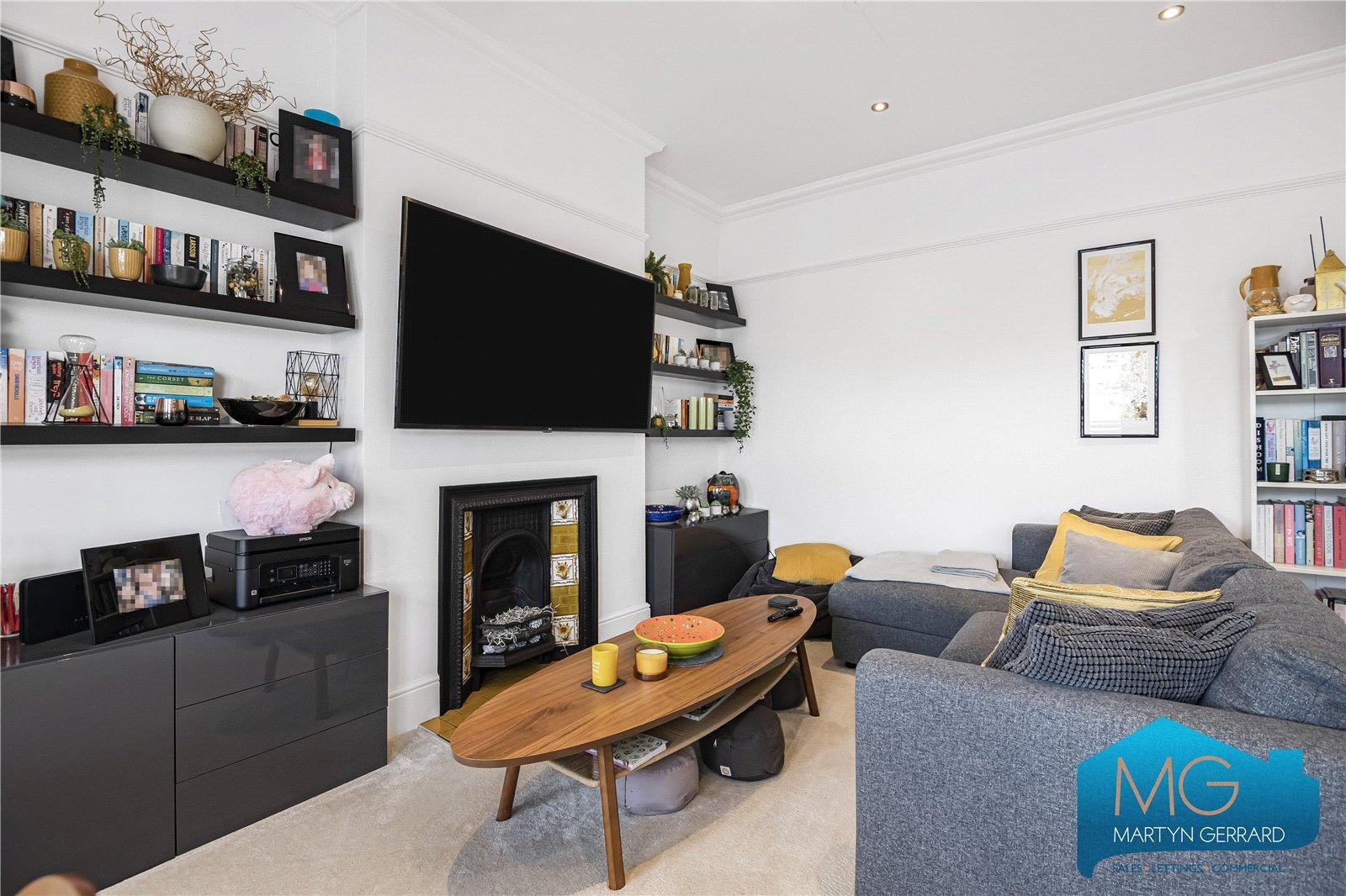 3 bedroom Apartment for sale - Martyn Gerrard