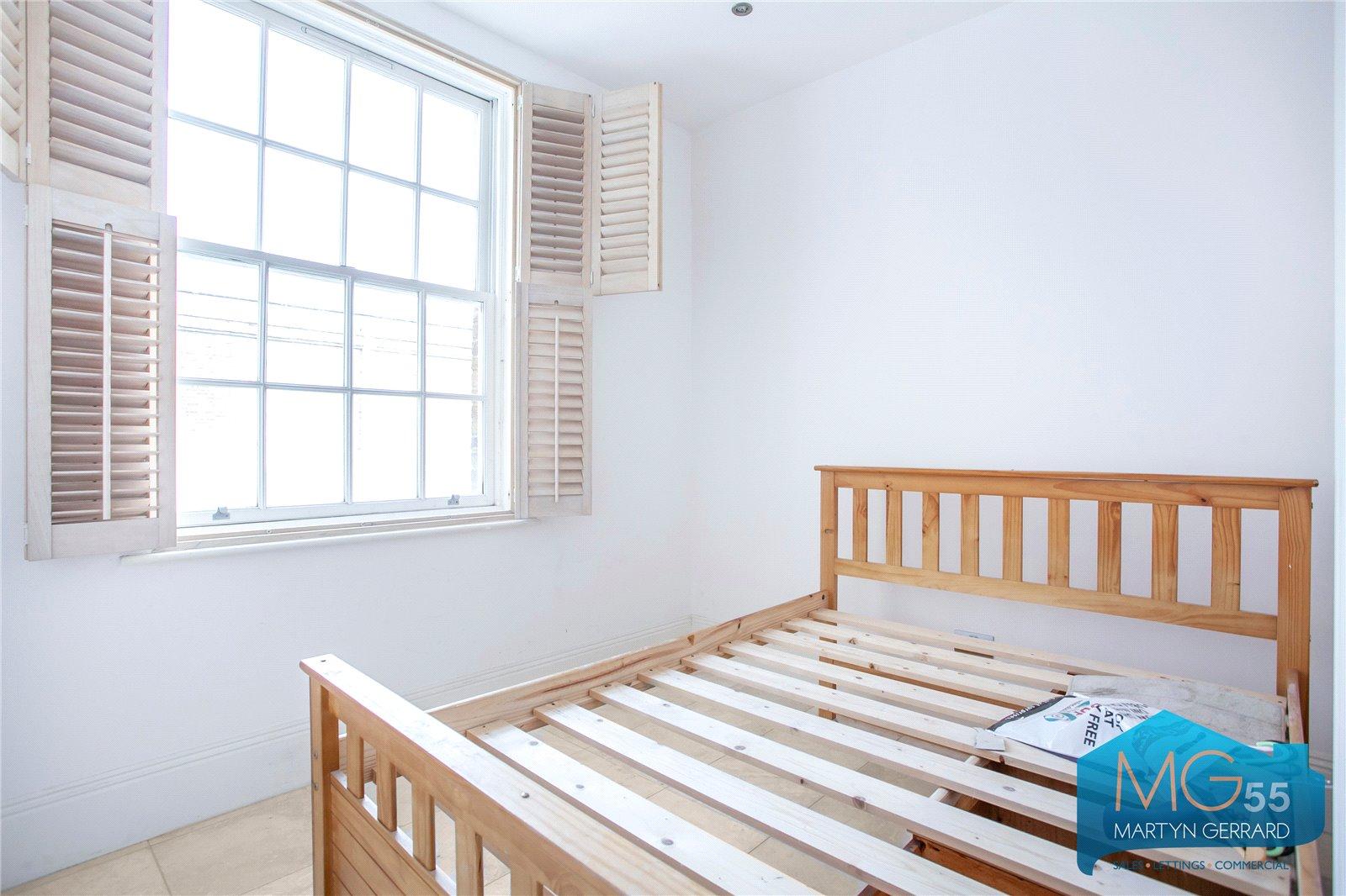 2 bedroom Apartment for sale + ' - Martyn Gerrard
