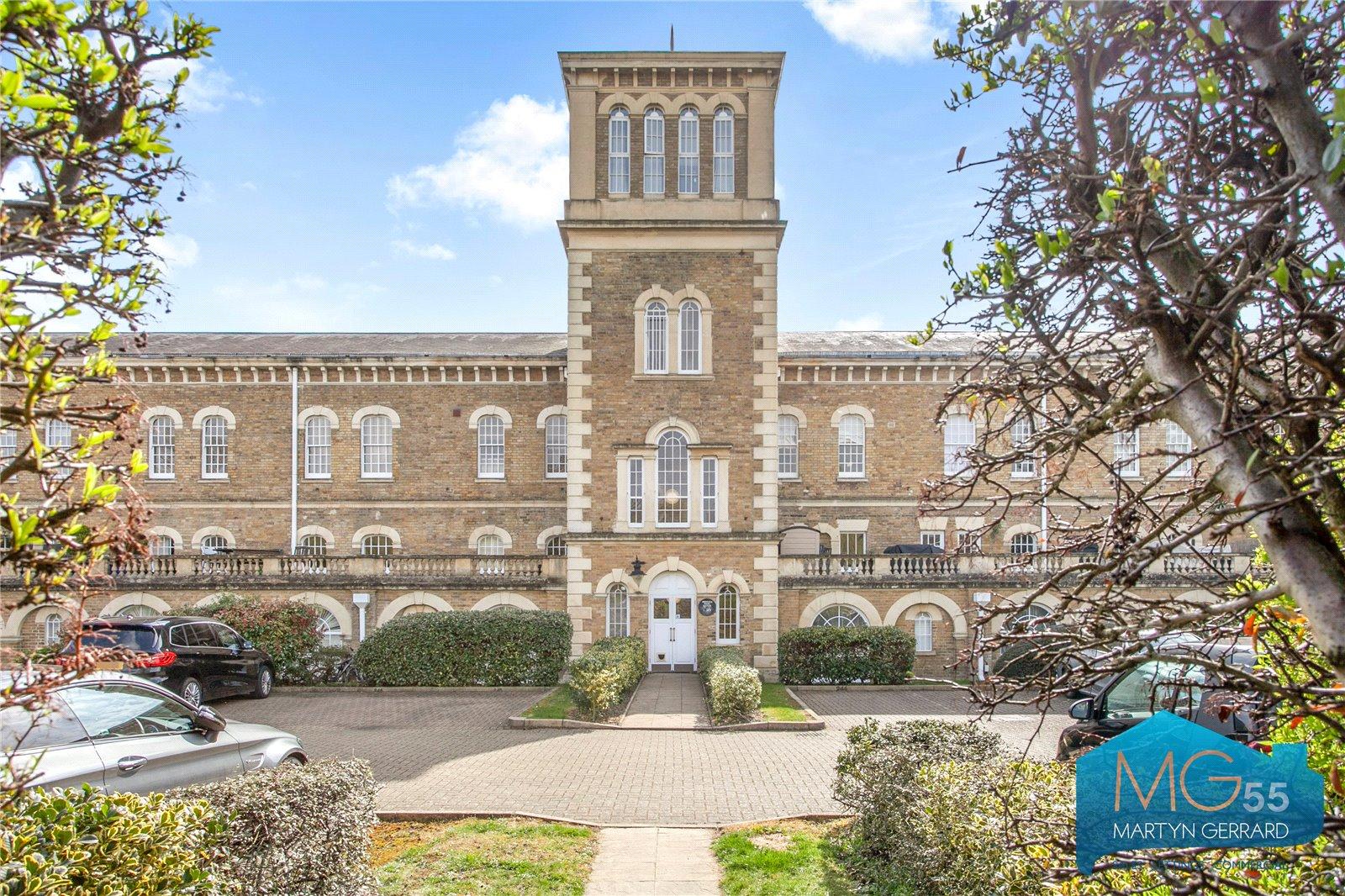 2 bedroom Apartment for sale - Martyn Gerrard