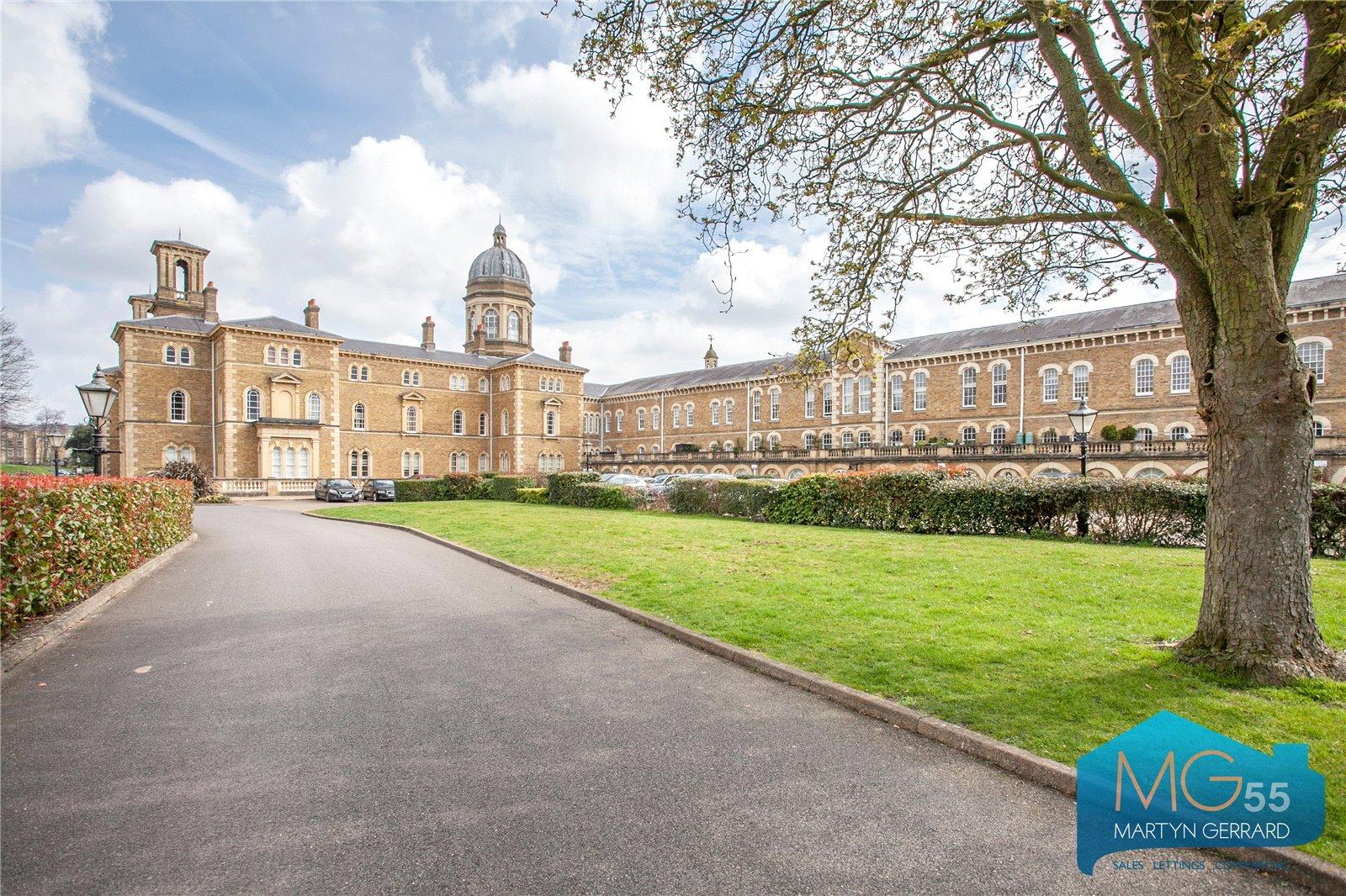 2 bedroom Apartment for sale - Martyn Gerrard