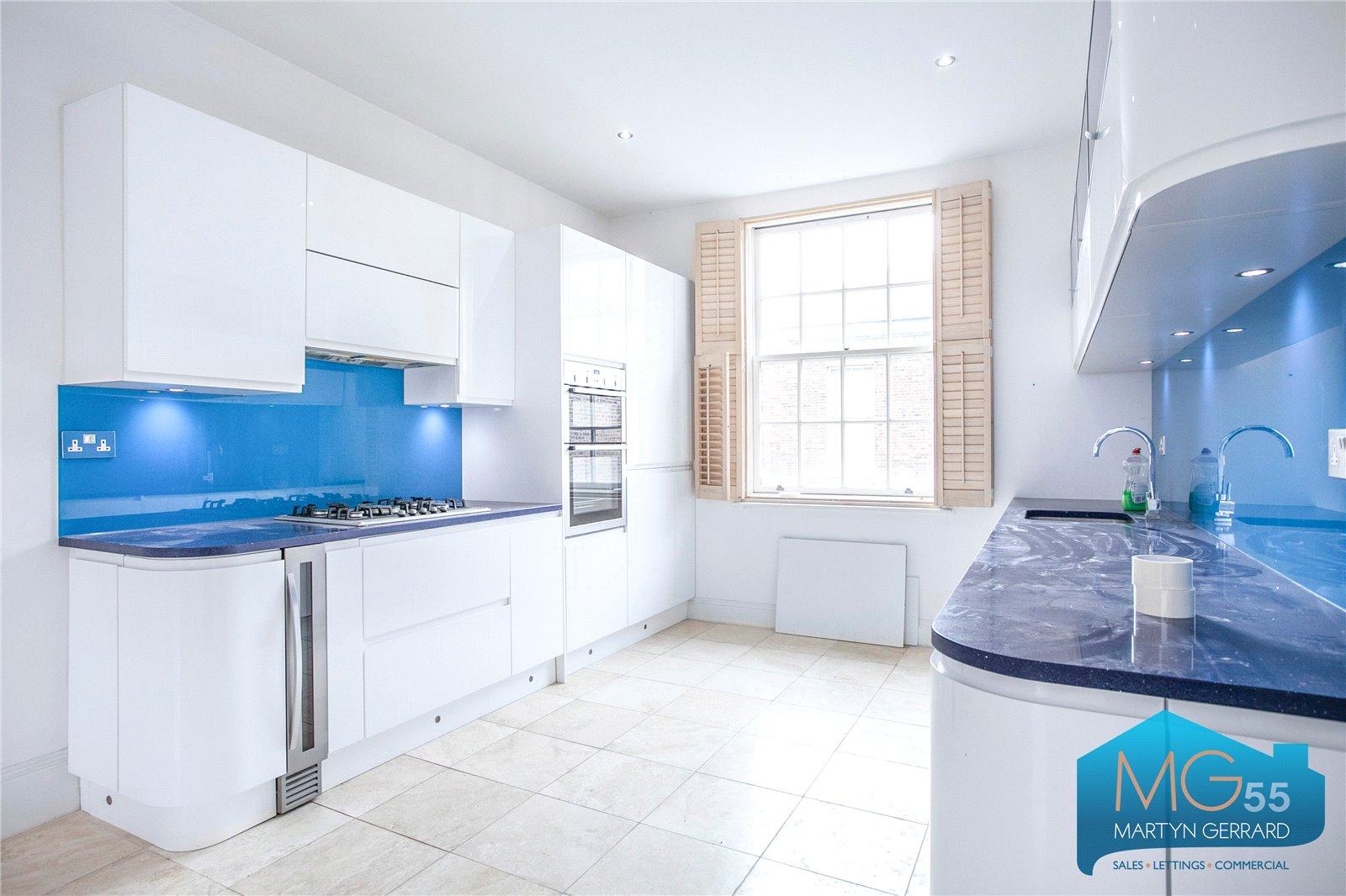 2 bedroom Apartment for sale - Martyn Gerrard