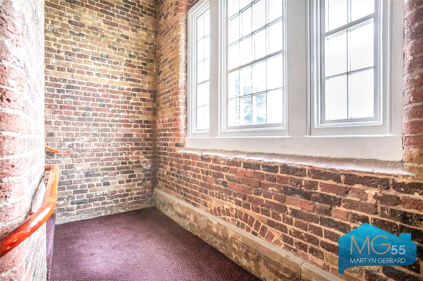 2 bedroom Apartment for sale - Martyn Gerrard