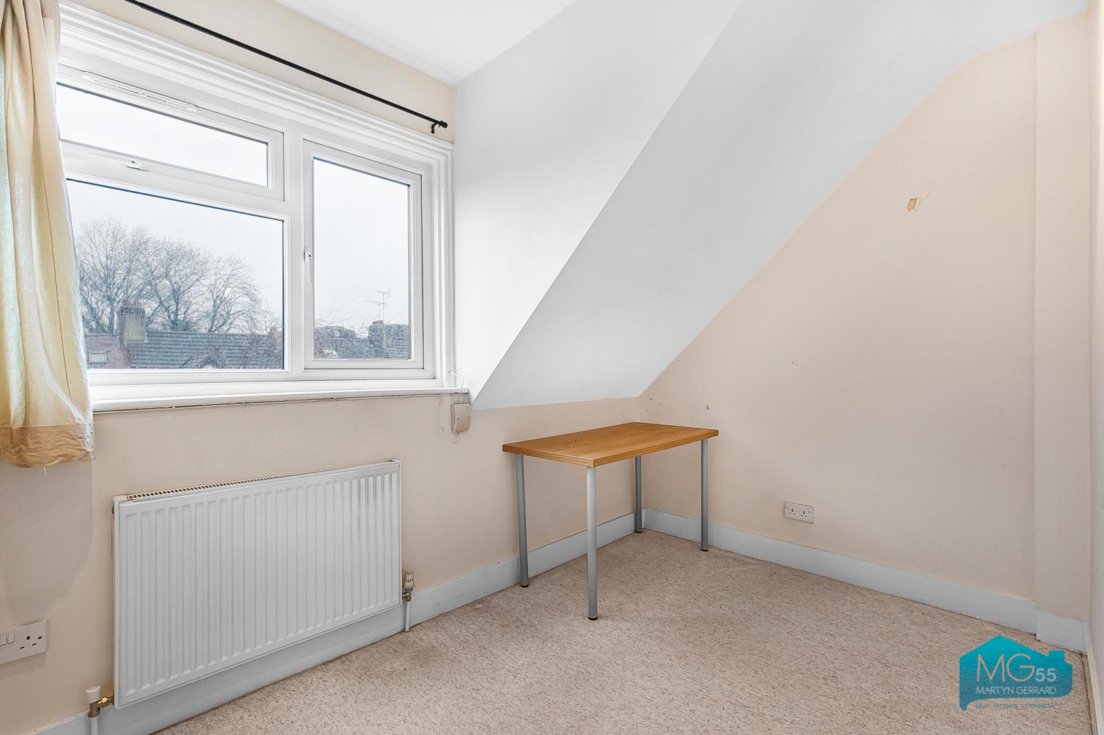 2 bedroom Apartment to rent - Martyn Gerrard