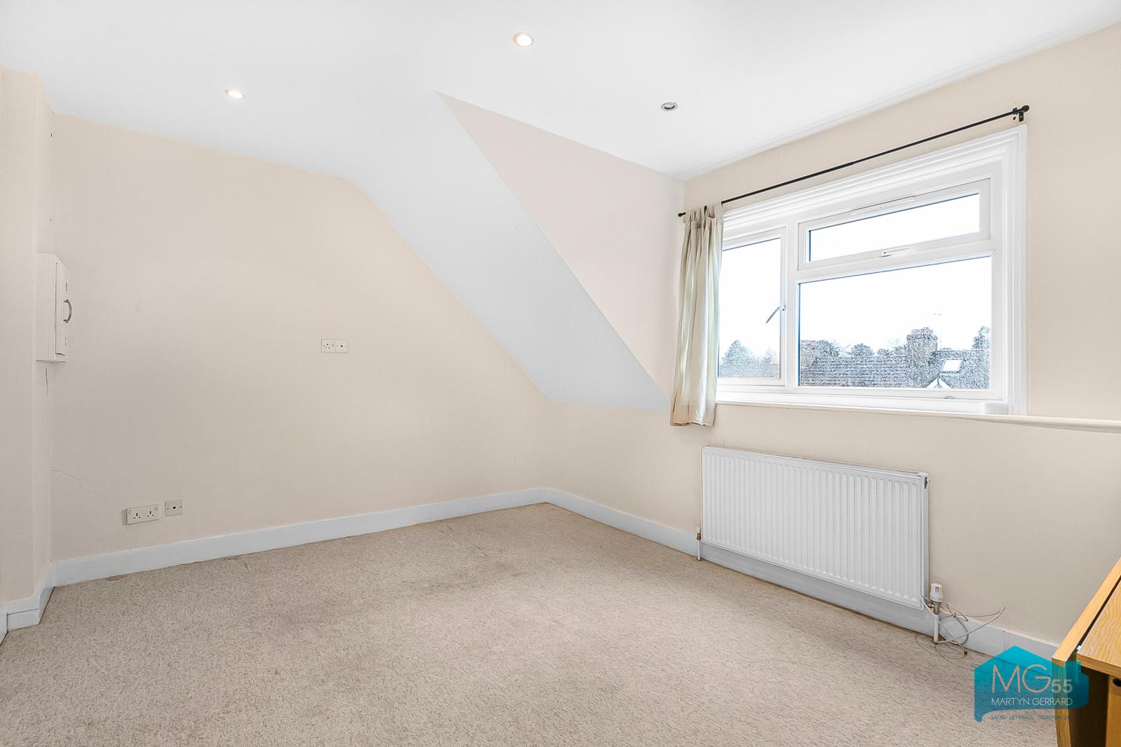 2 bedroom Apartment to rent - Martyn Gerrard