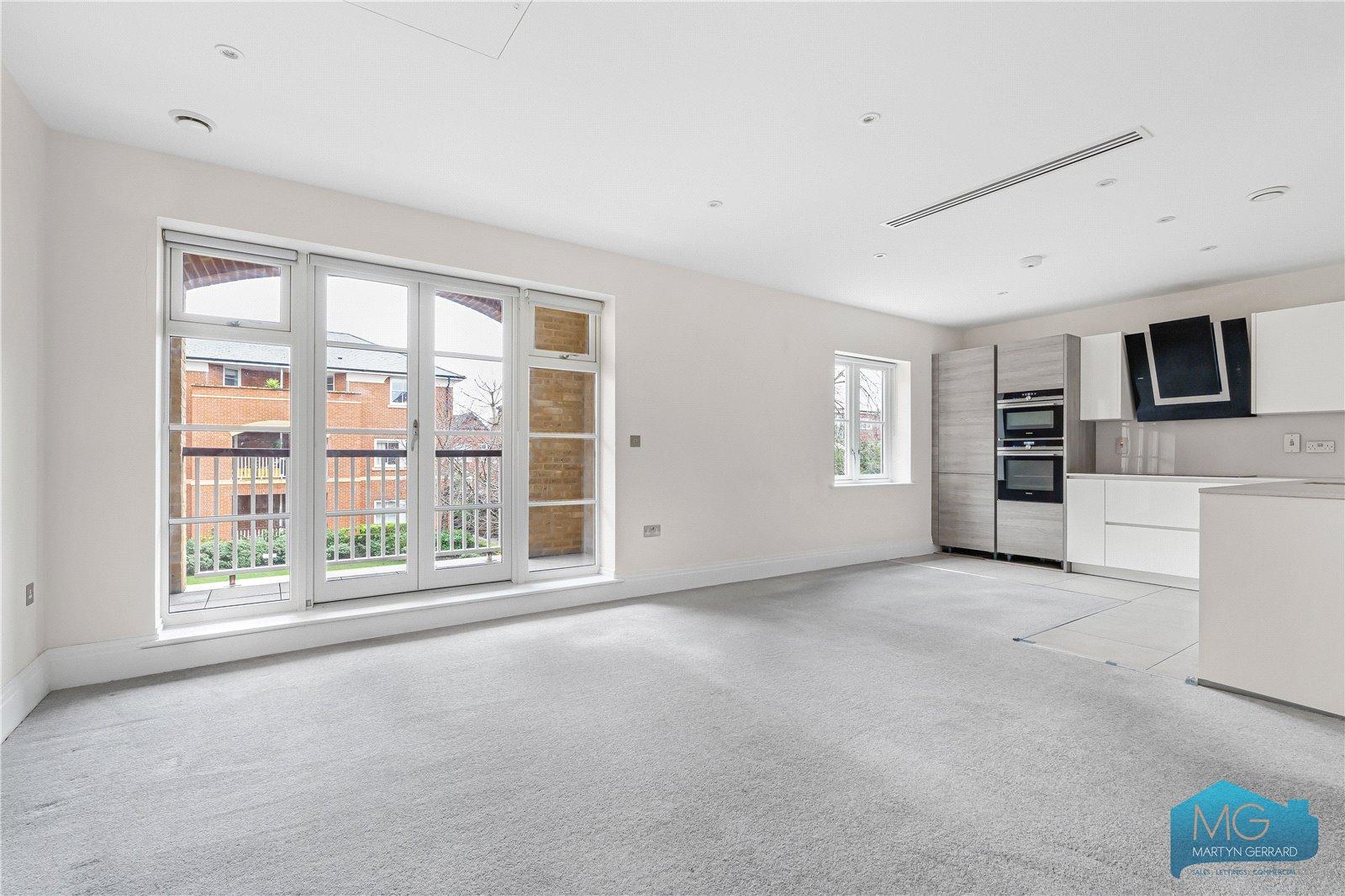 3 bedroom Apartment to rent + ' - Martyn Gerrard