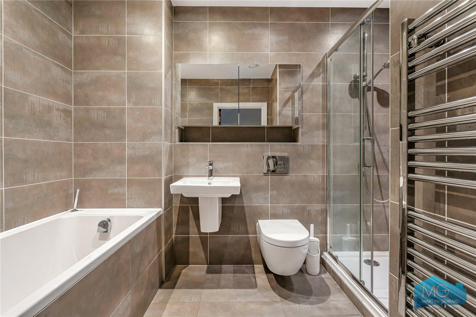 3 bedroom Apartment to rent - Martyn Gerrard