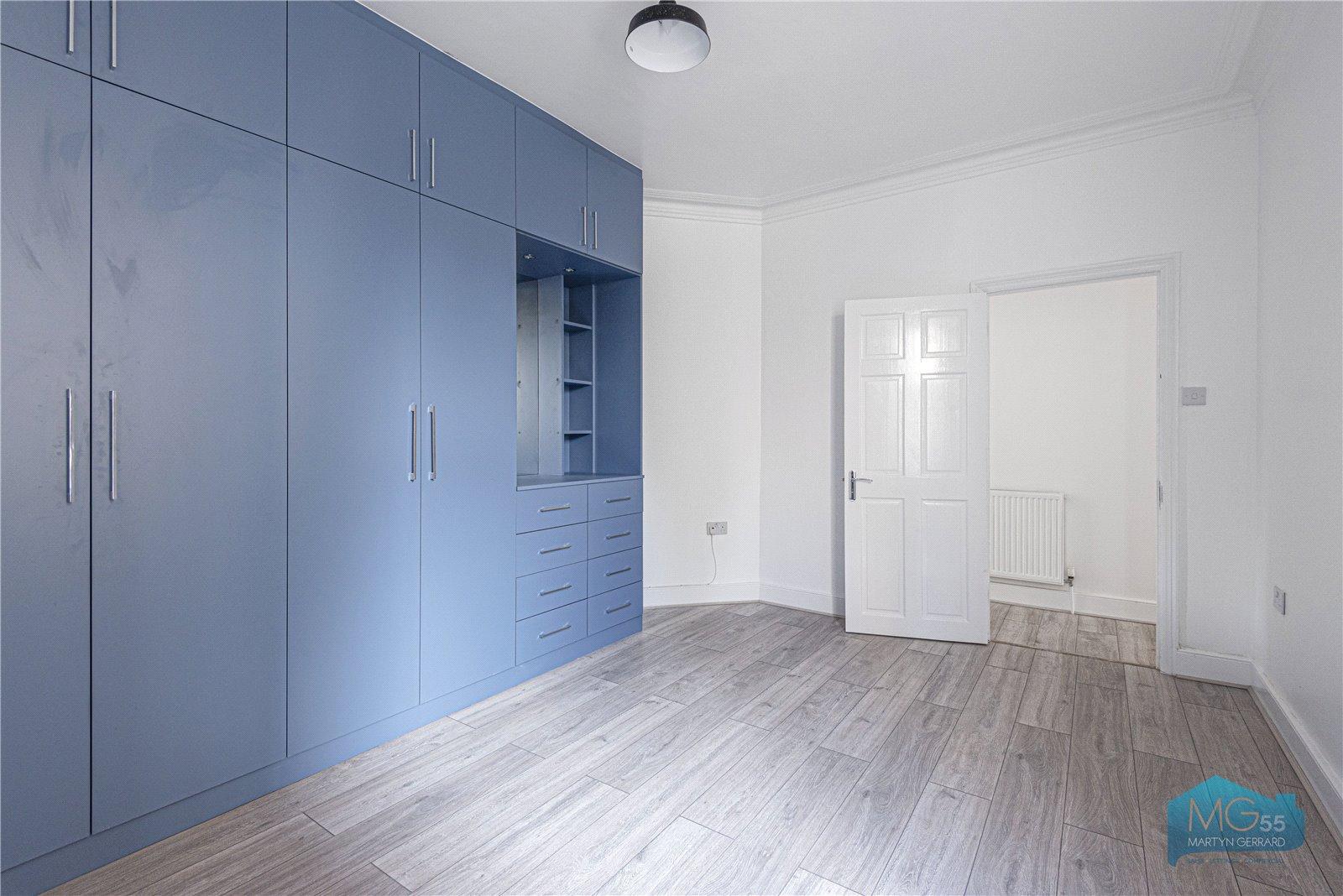 2 bedroom Ground Floor Flat to rent - Martyn Gerrard