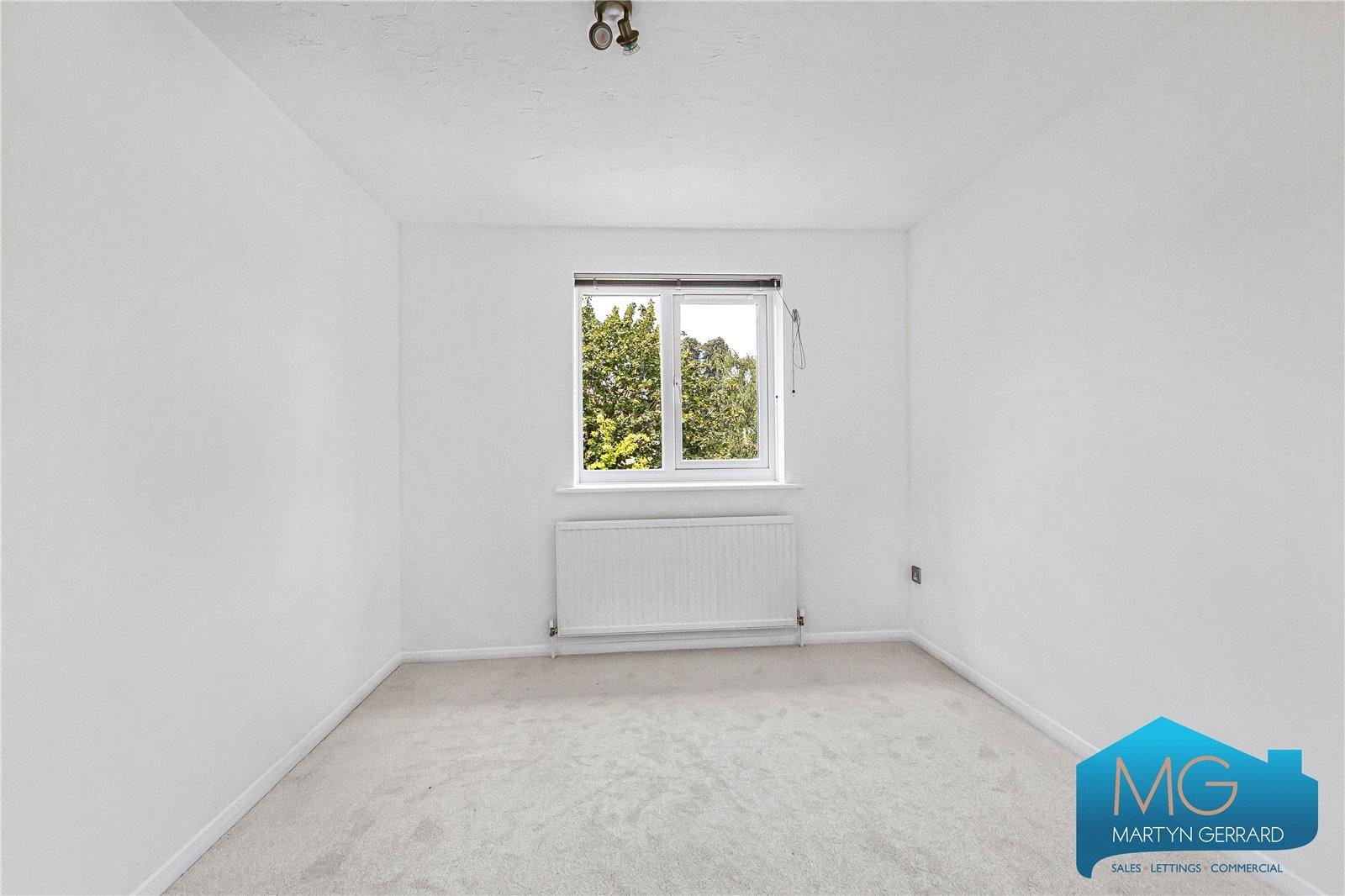 2 bedroom Apartment for sale - Martyn Gerrard