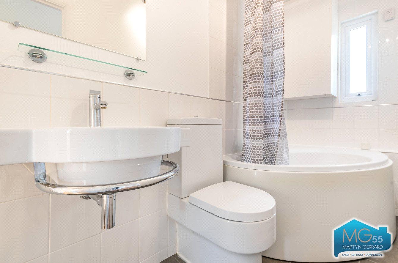 2 bedroom Terraced House to rent - Martyn Gerrard