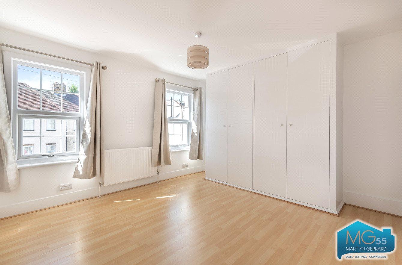 2 bedroom Terraced House to rent - Martyn Gerrard