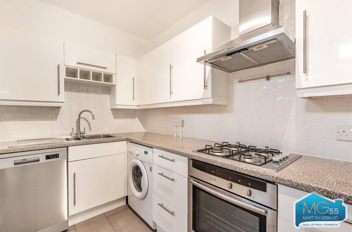 2 bedroom Terraced House to rent - Martyn Gerrard