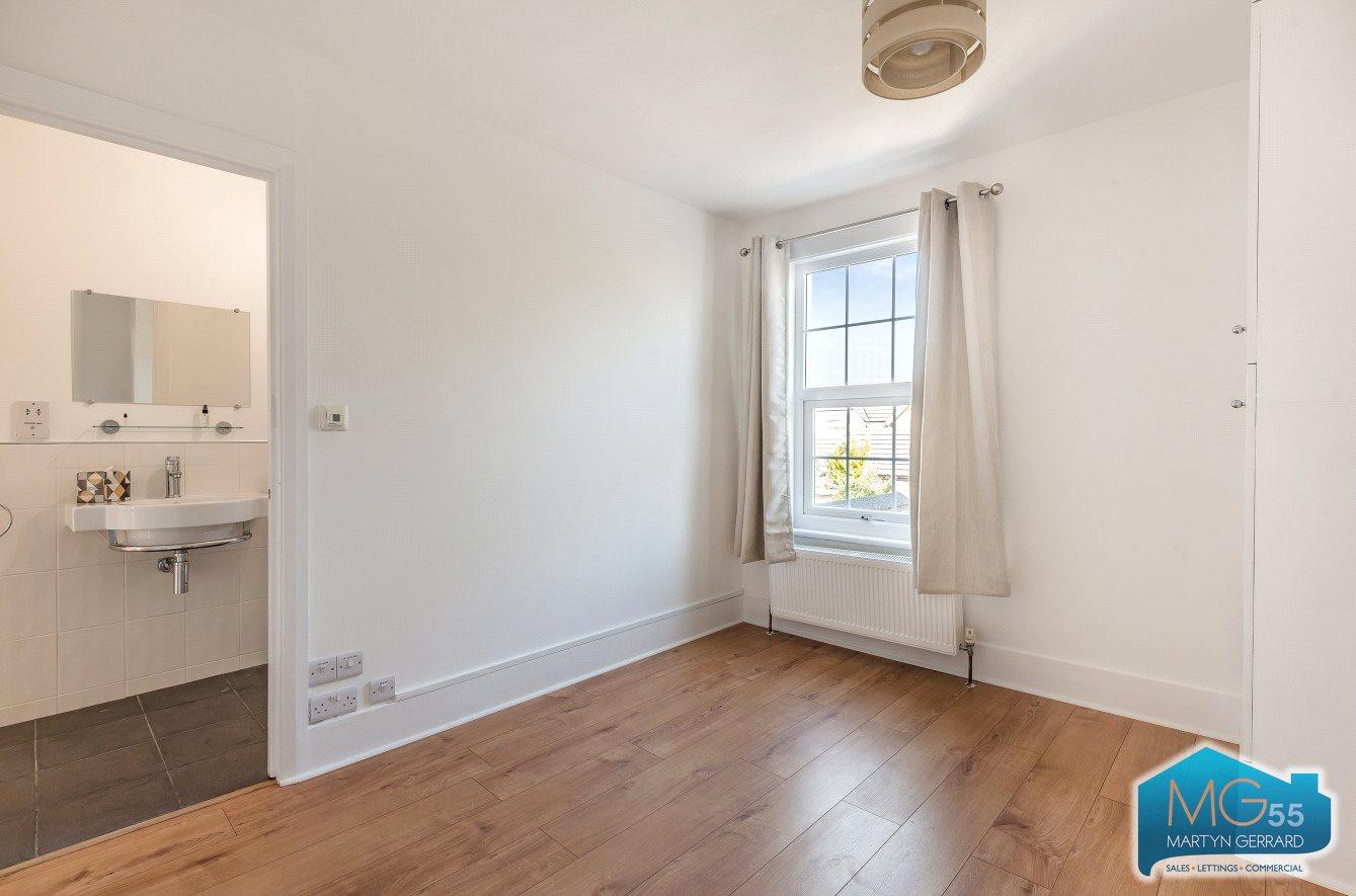 2 bedroom Terraced House to rent - Martyn Gerrard