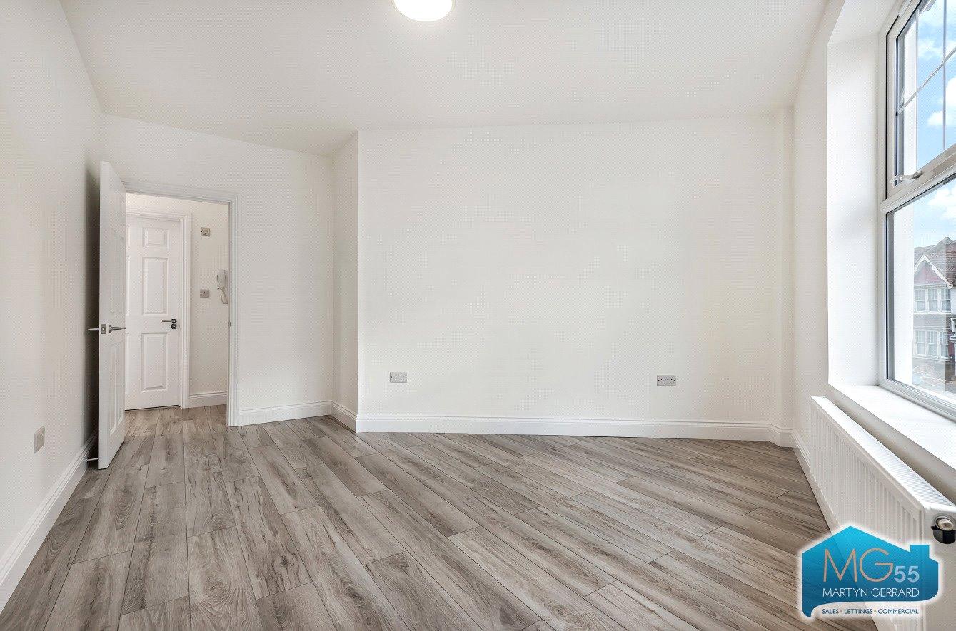 1 bedroom Apartment to rent - Martyn Gerrard