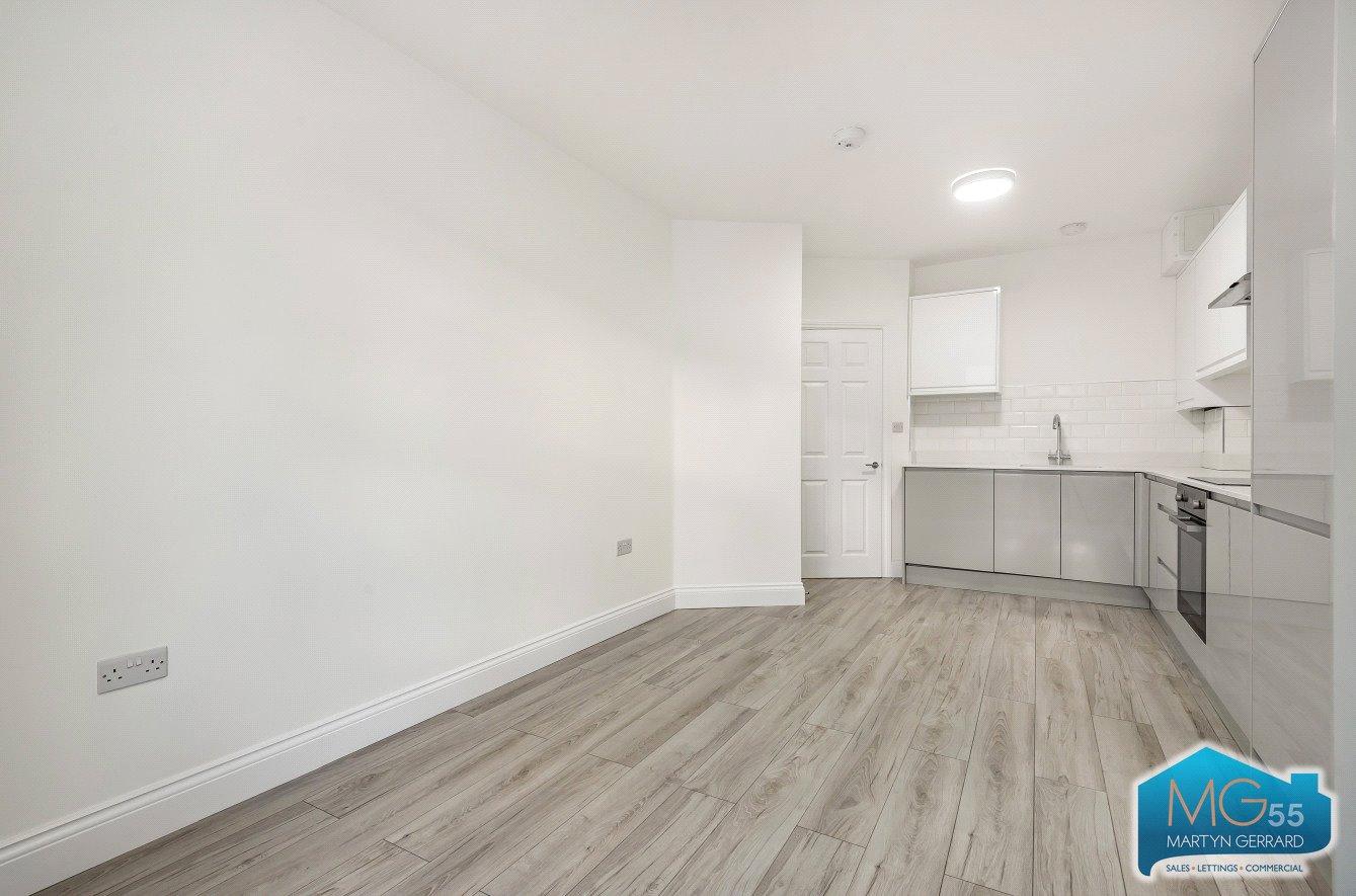 1 bedroom Apartment to rent - Martyn Gerrard