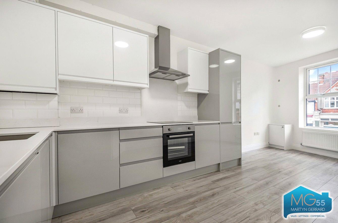 1 bedroom Apartment to rent - Martyn Gerrard