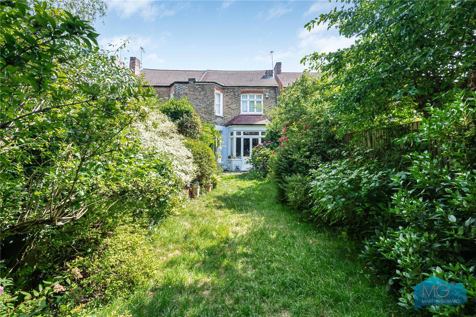 3 bedroom Semi-Detached House for sale - Martyn Gerrard