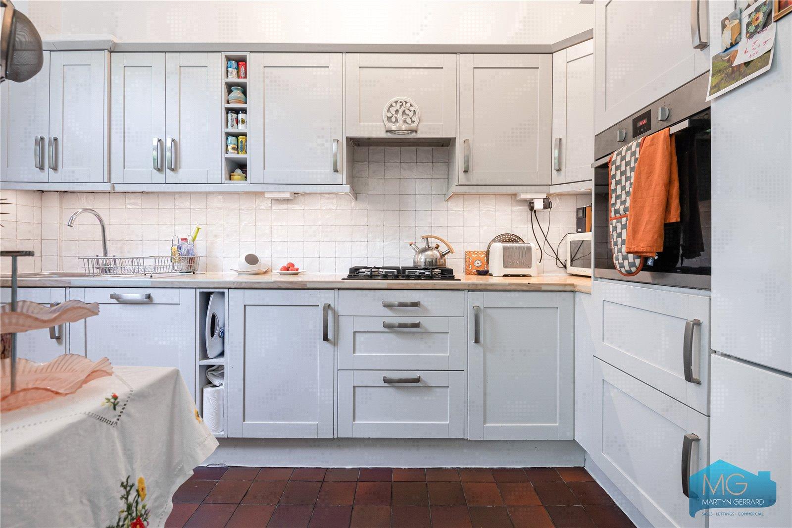3 bedroom Semi-Detached House for sale - Martyn Gerrard