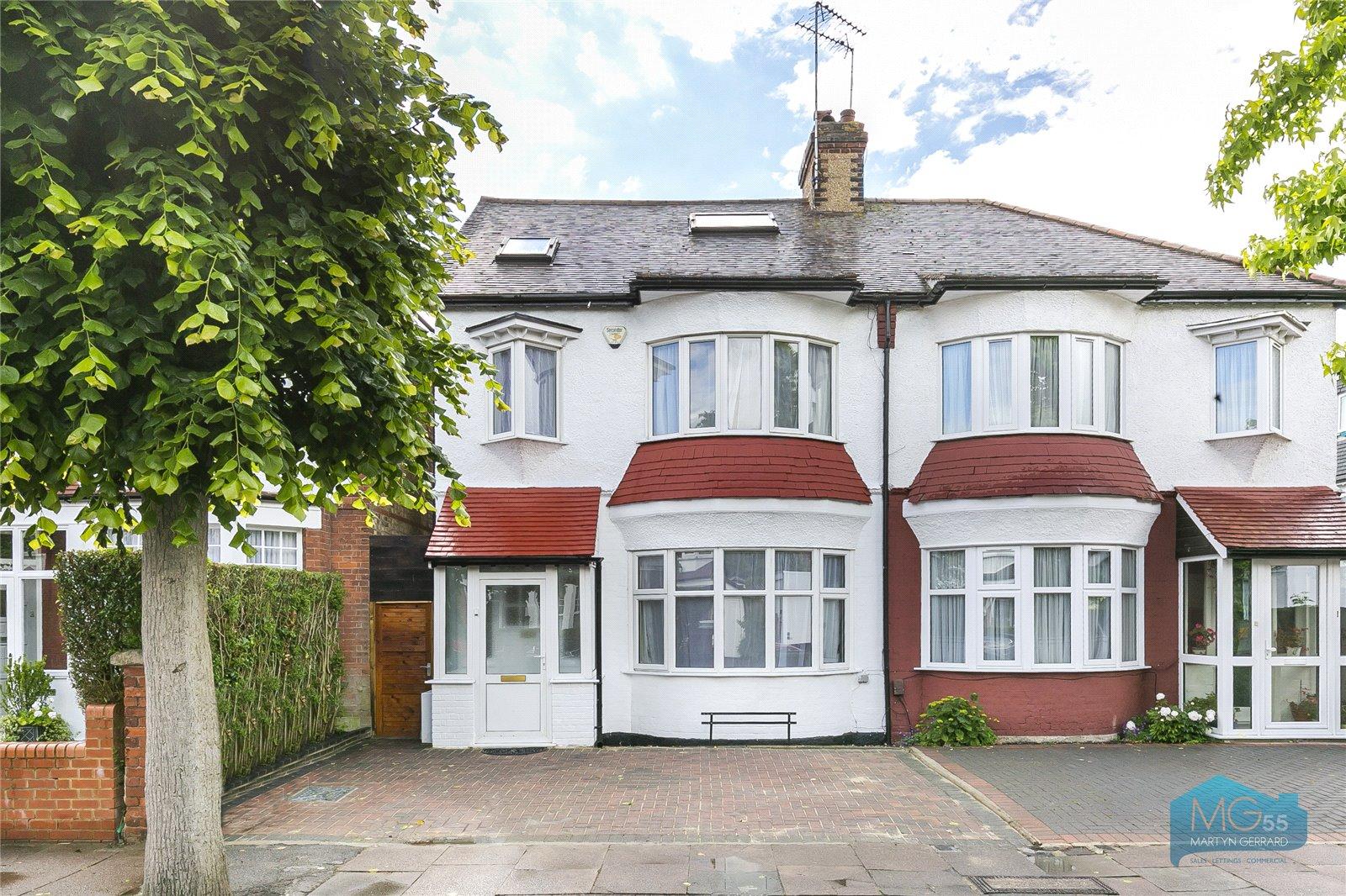 4 bedroom Semi-Detached House to rent - Martyn Gerrard