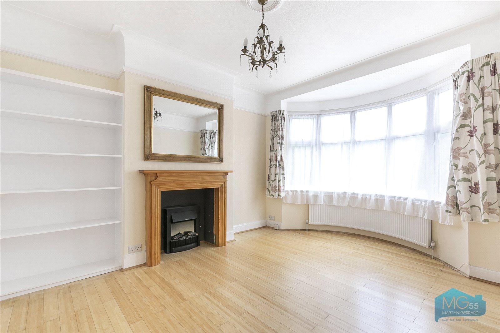 4 bedroom Semi-Detached House to rent - Martyn Gerrard