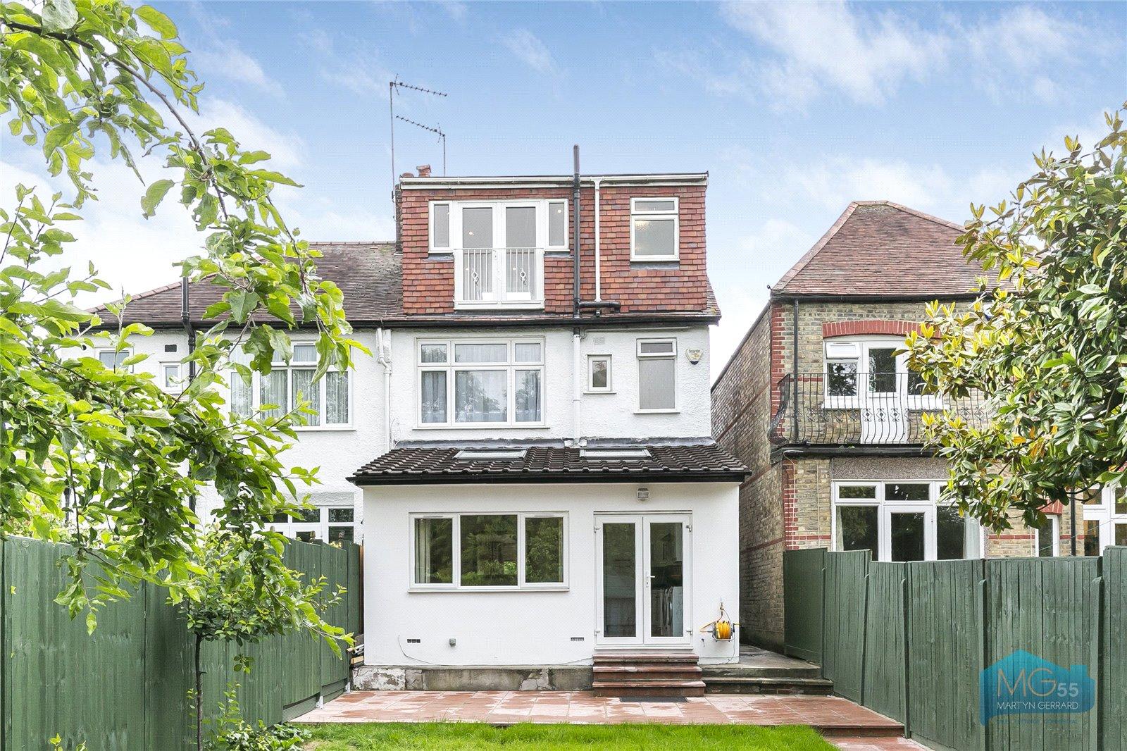 4 bedroom Semi-Detached House to rent - Martyn Gerrard