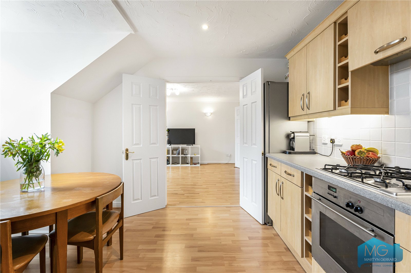 1 bedroom Apartment for sale - Martyn Gerrard