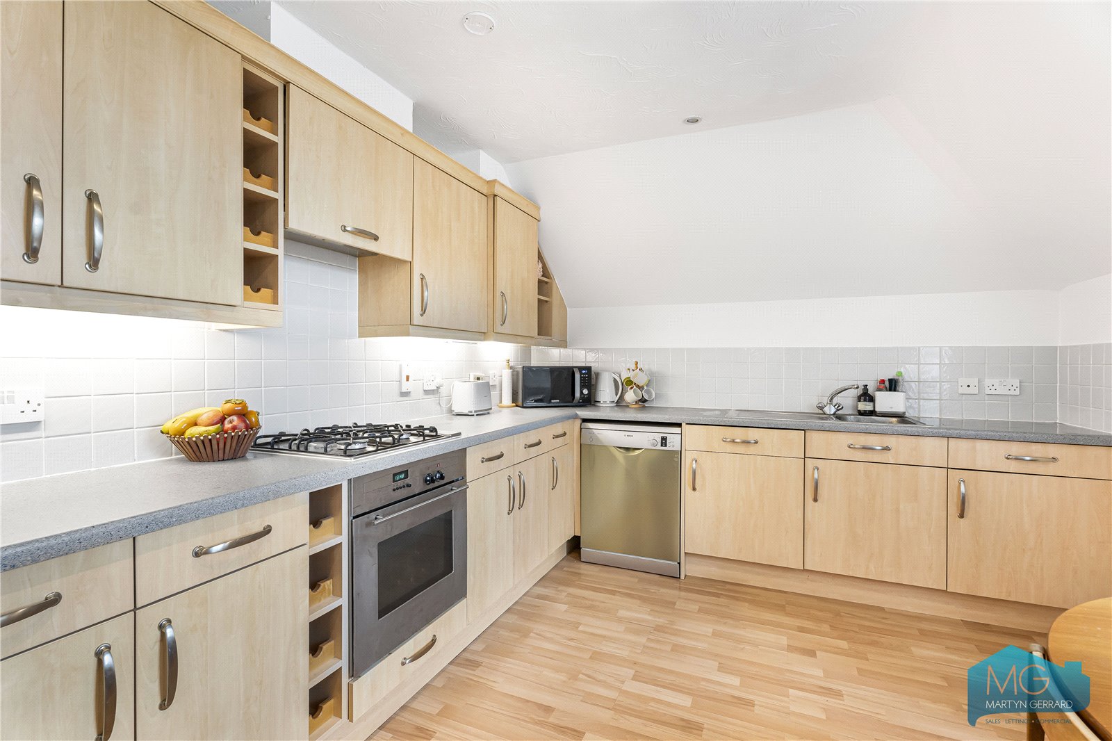 1 bedroom Apartment for sale - Martyn Gerrard