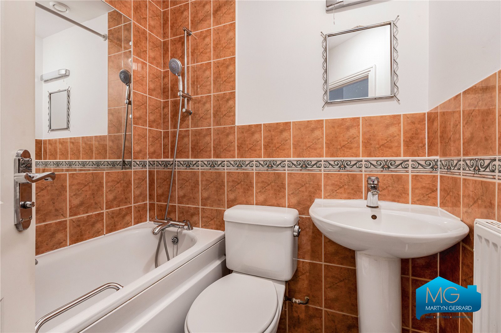 2 bedroom Apartment to rent - Martyn Gerrard