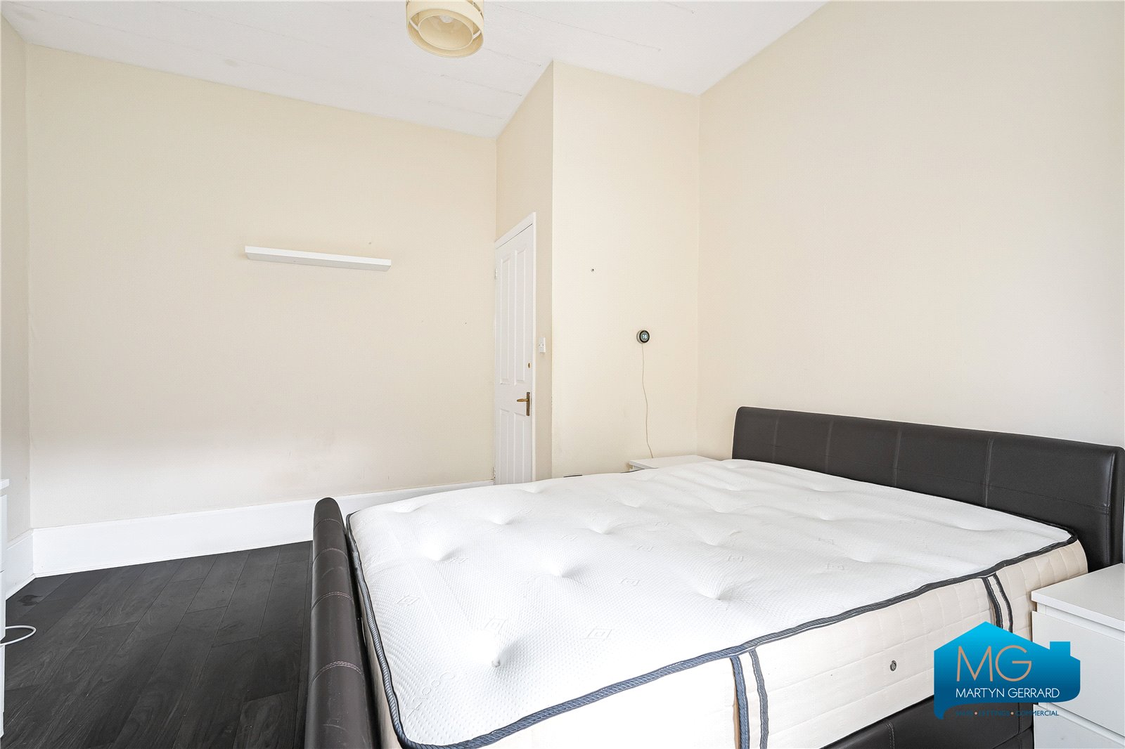 2 bedroom Ground Floor Flat to rent - Martyn Gerrard