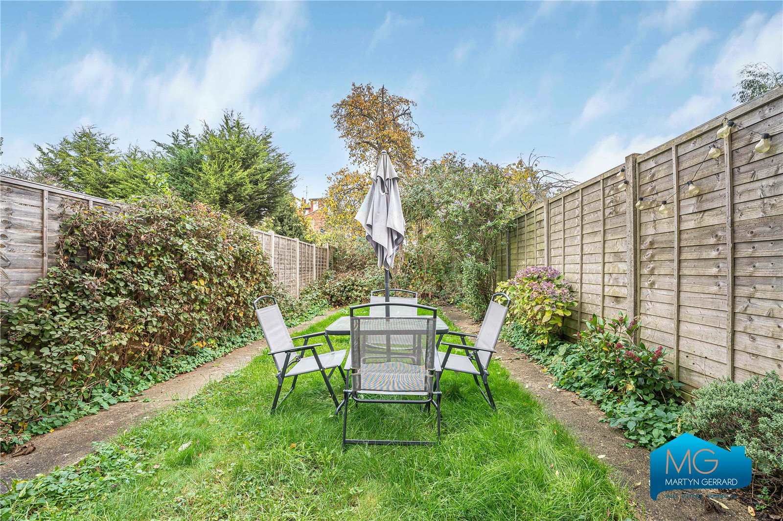 2 bedroom Ground Floor Flat to rent - Martyn Gerrard