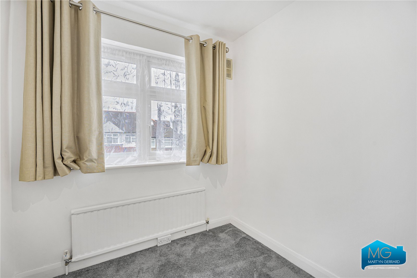 3 bedroom Terraced House to rent - Martyn Gerrard