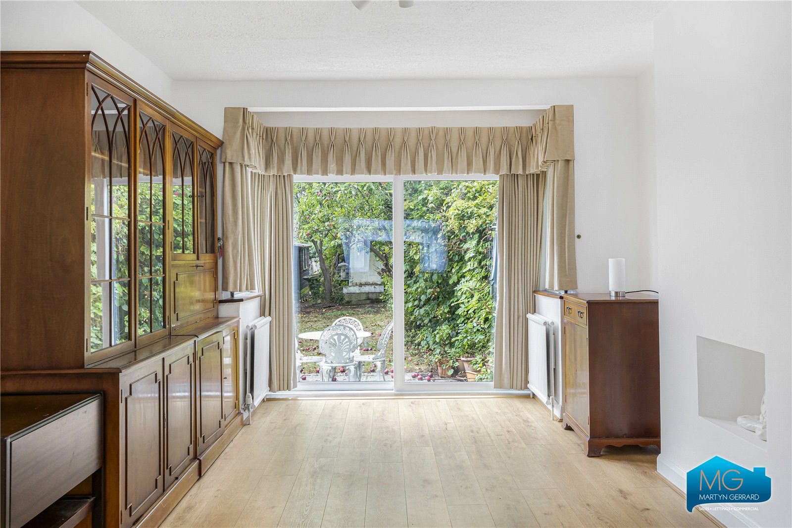 3 bedroom Terraced House to rent - Martyn Gerrard