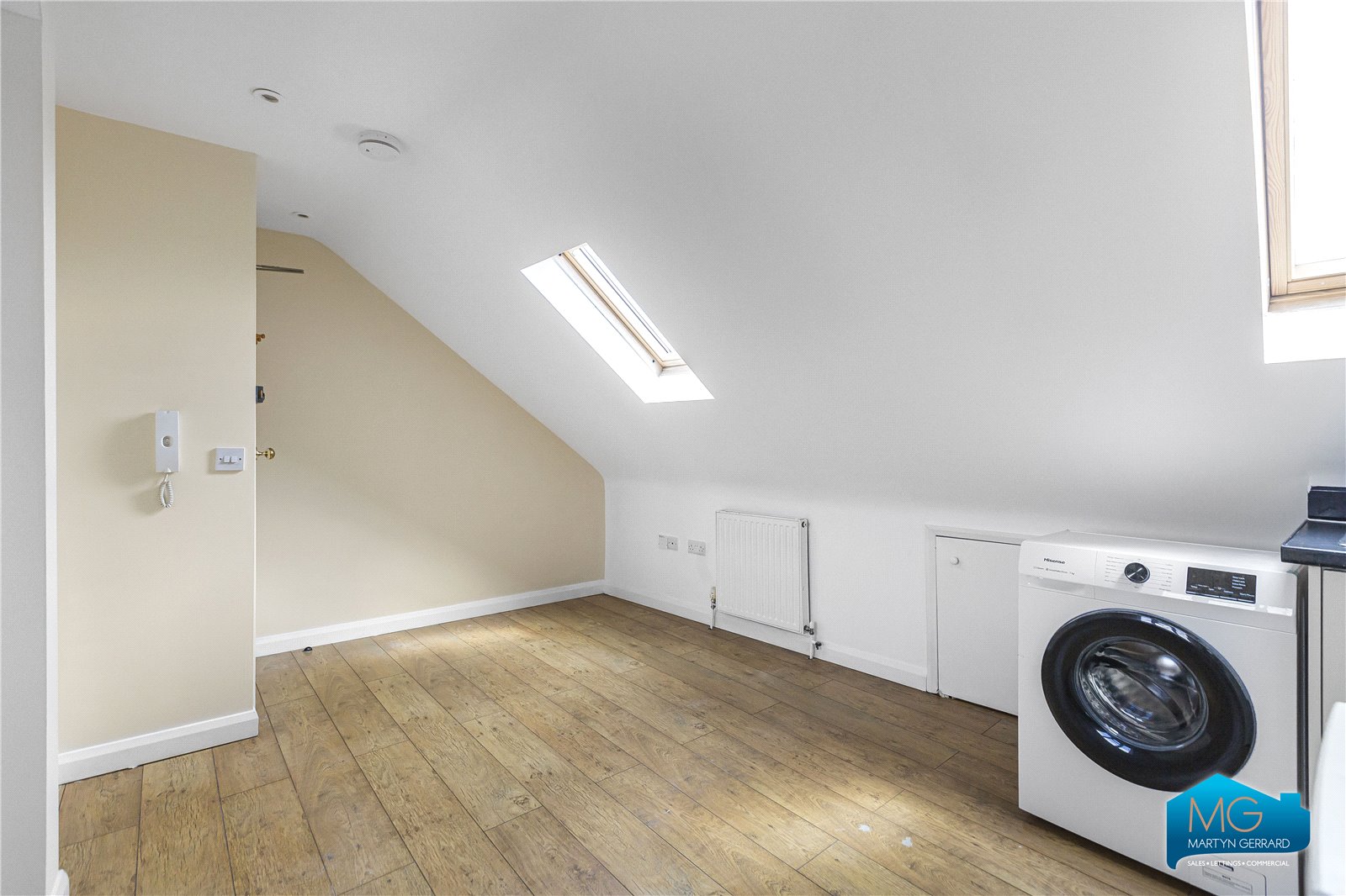 Apartment to rent - Martyn Gerrard