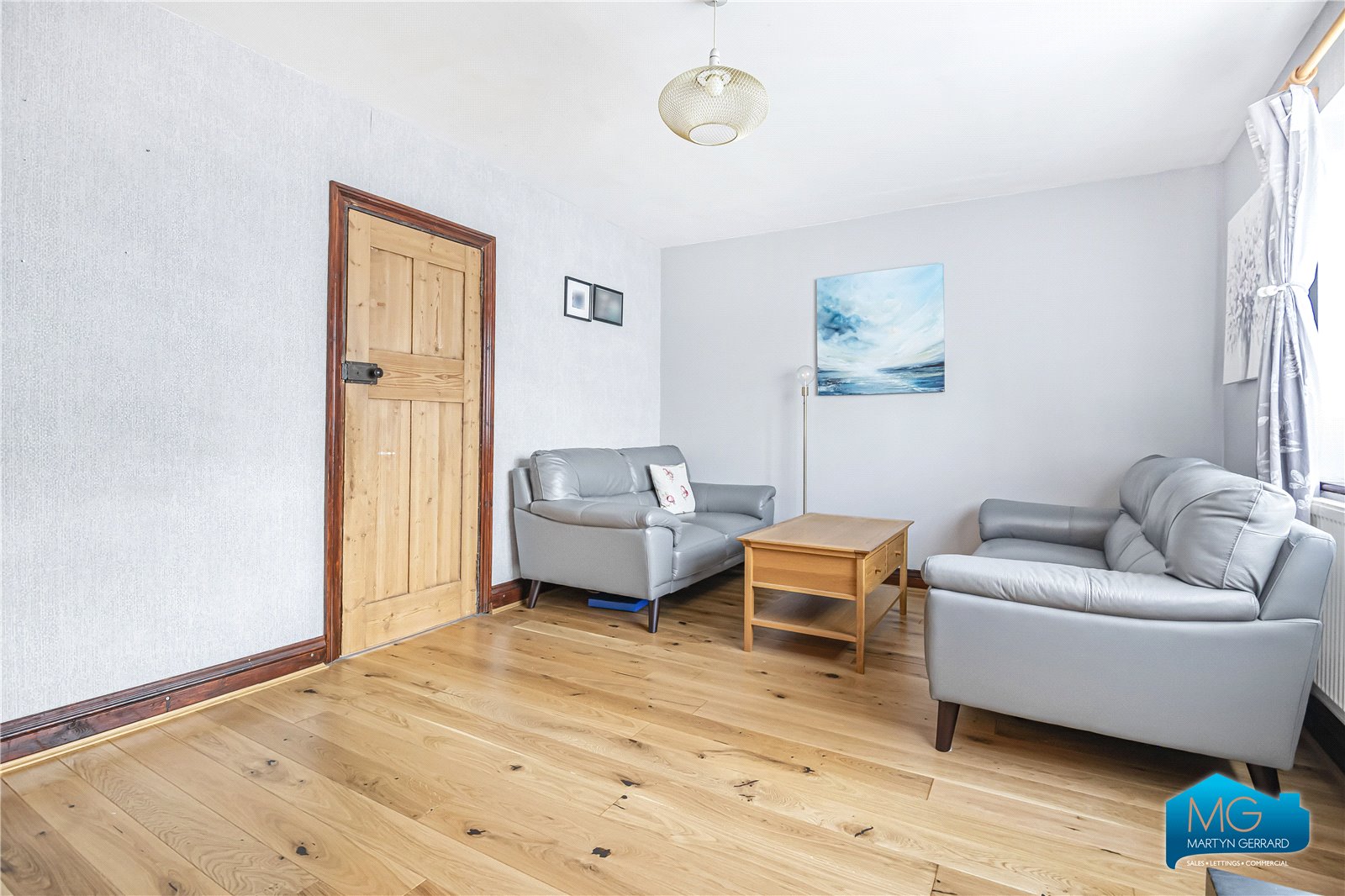 3 bedroom Semi-Detached House to rent - Martyn Gerrard