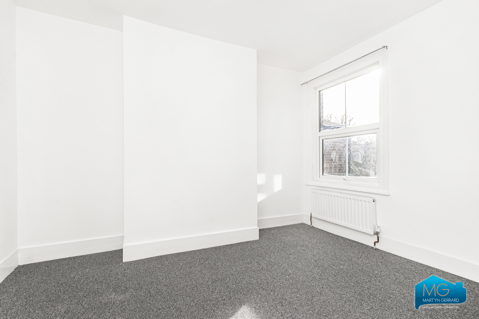 Dale Grove, North Finchley, London, N12+ - Martyn Gerrard