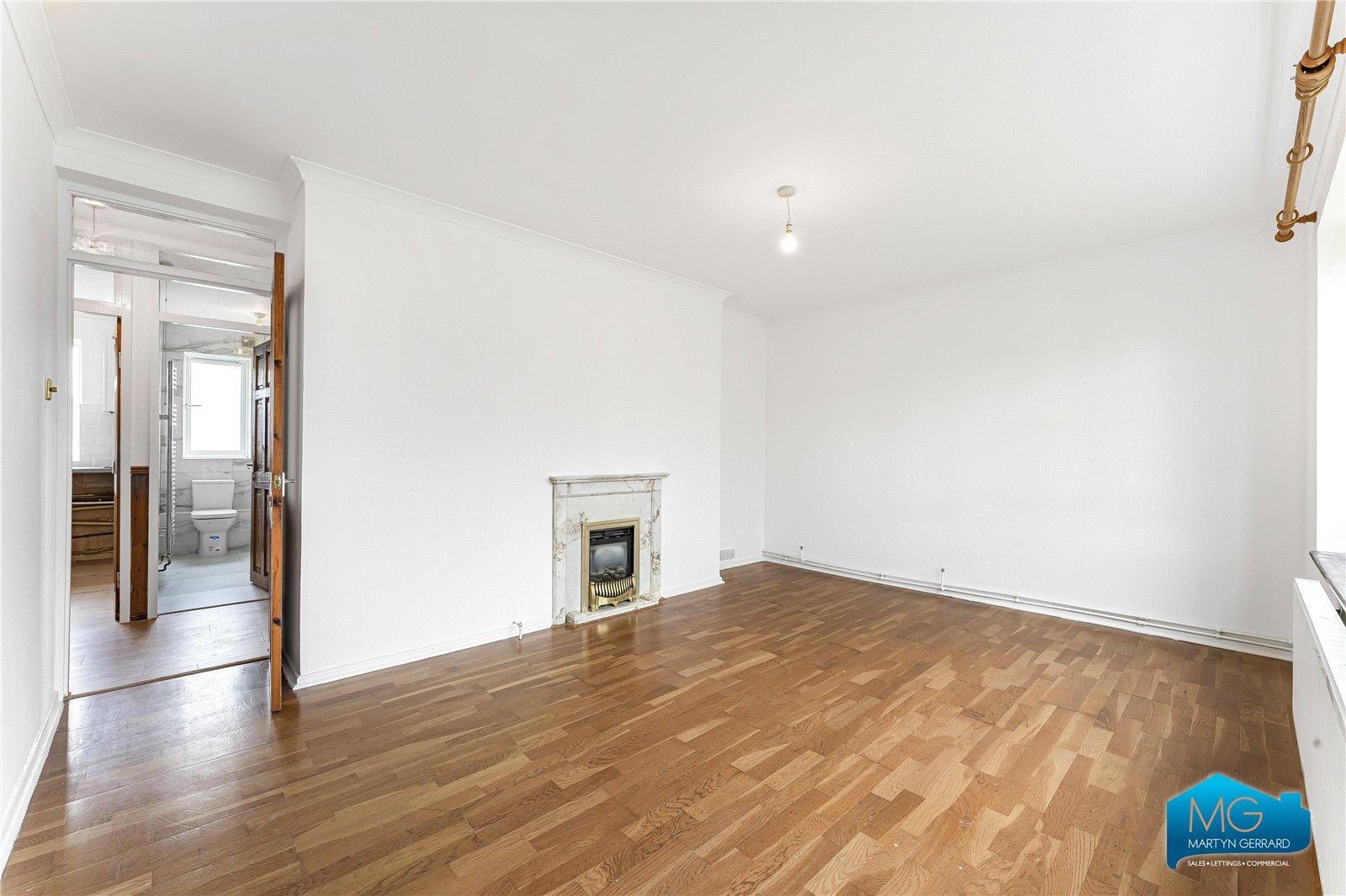 2 bedroom Apartment to rent - Martyn Gerrard