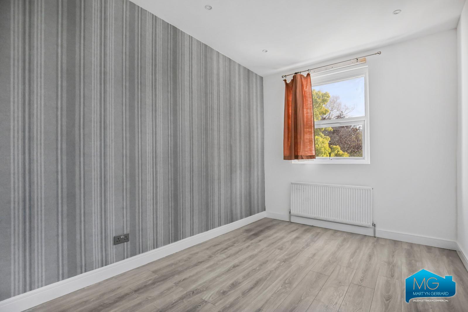4 bedroom Terraced House to rent - Martyn Gerrard